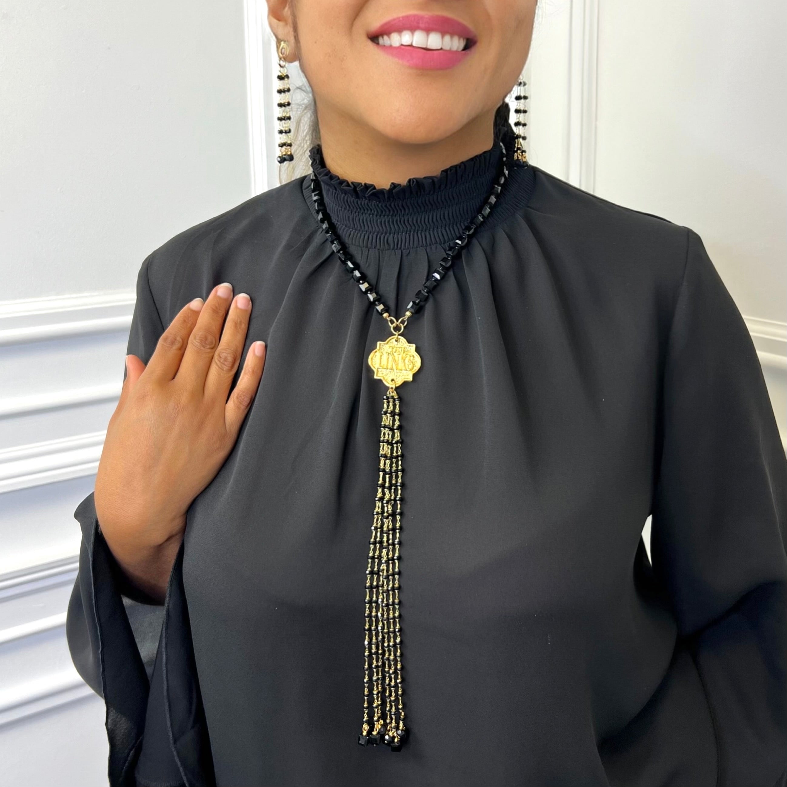 Links Black Tie Necklace