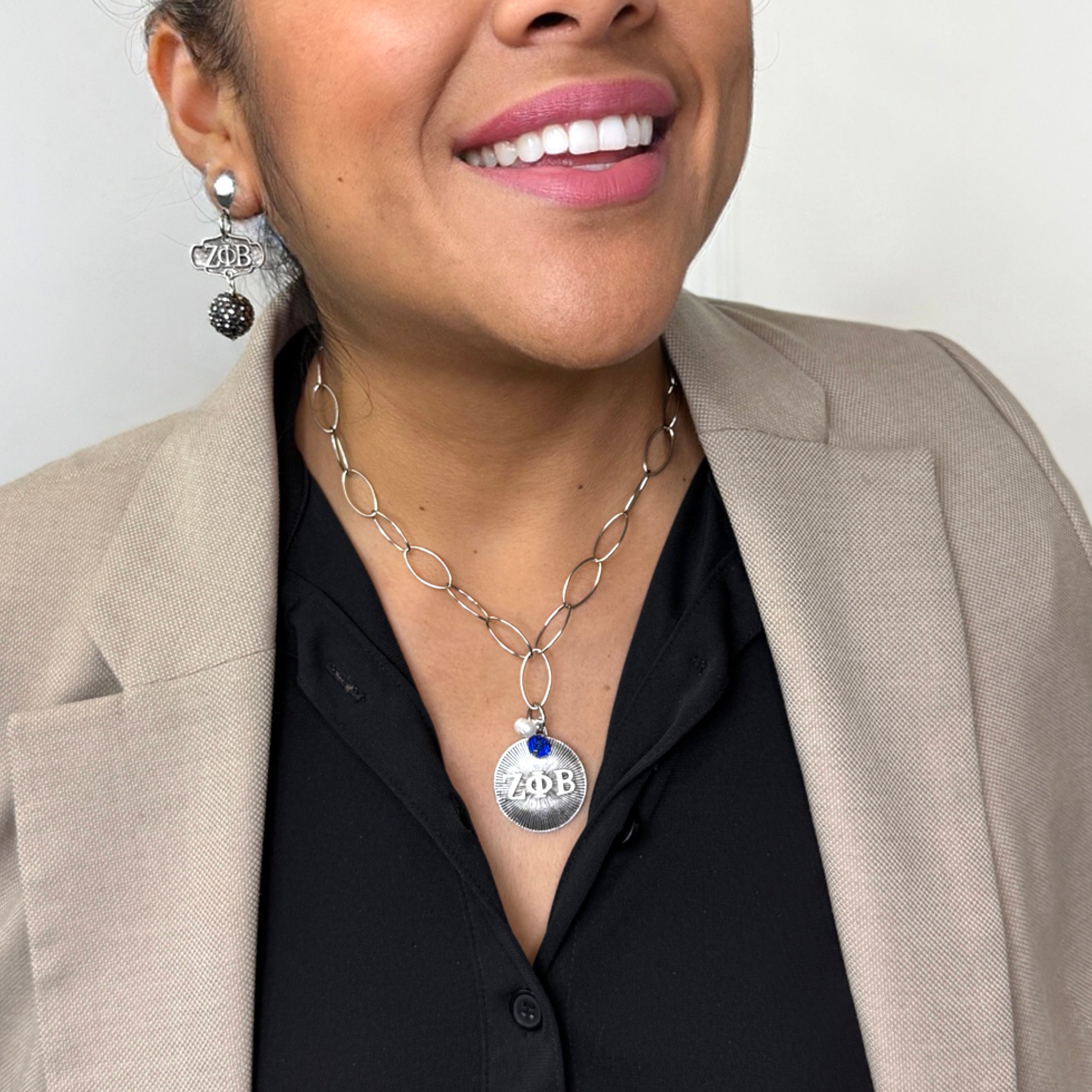 Zeta Oval Essence Necklace