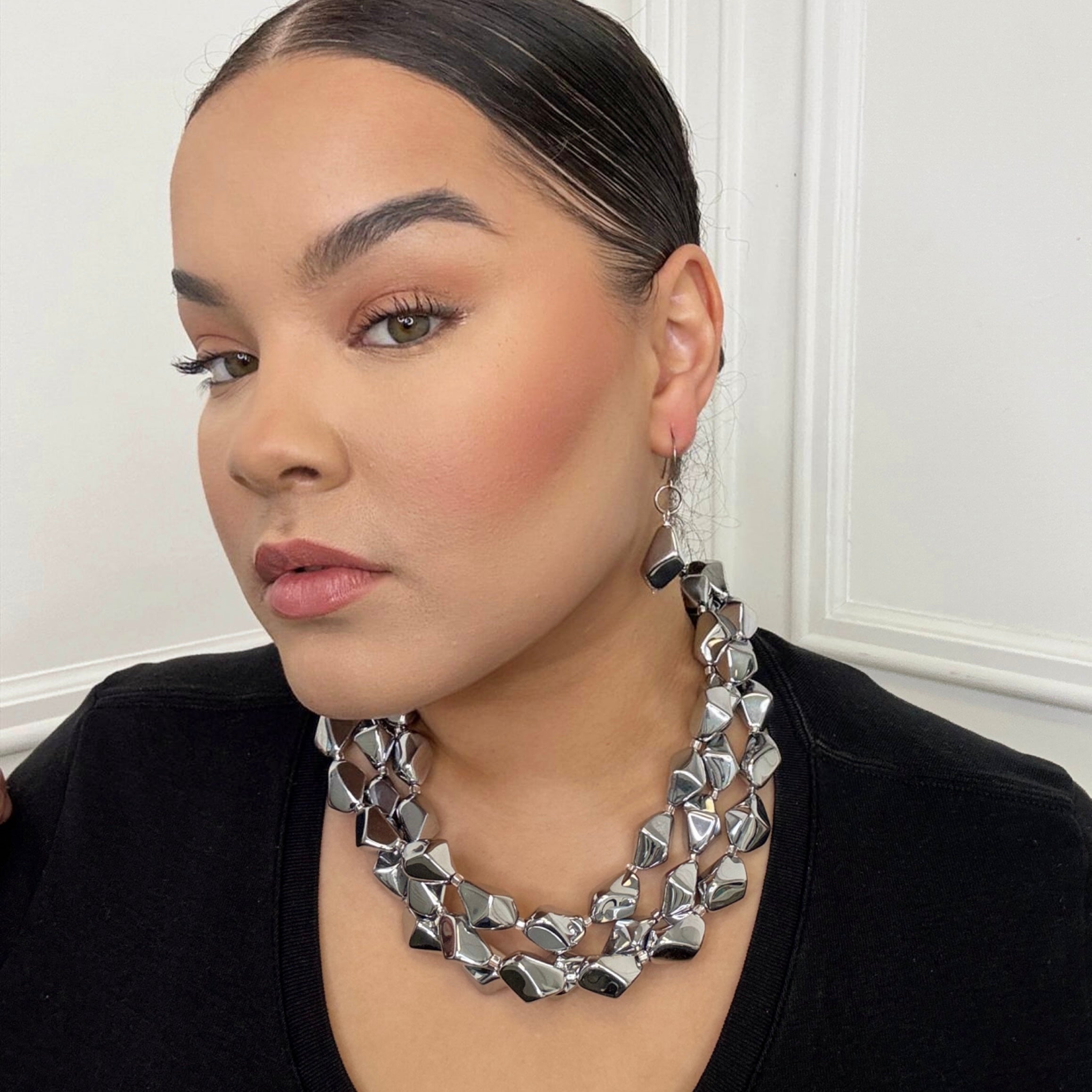 Metallic Touch Necklace