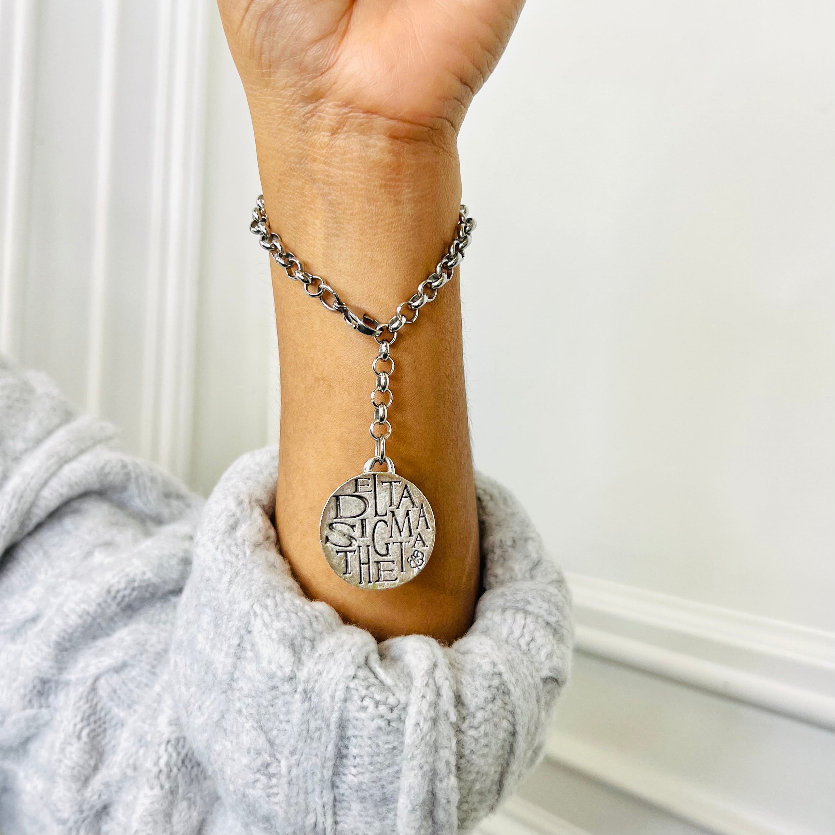 Delta Classic 3 Way Bracelet