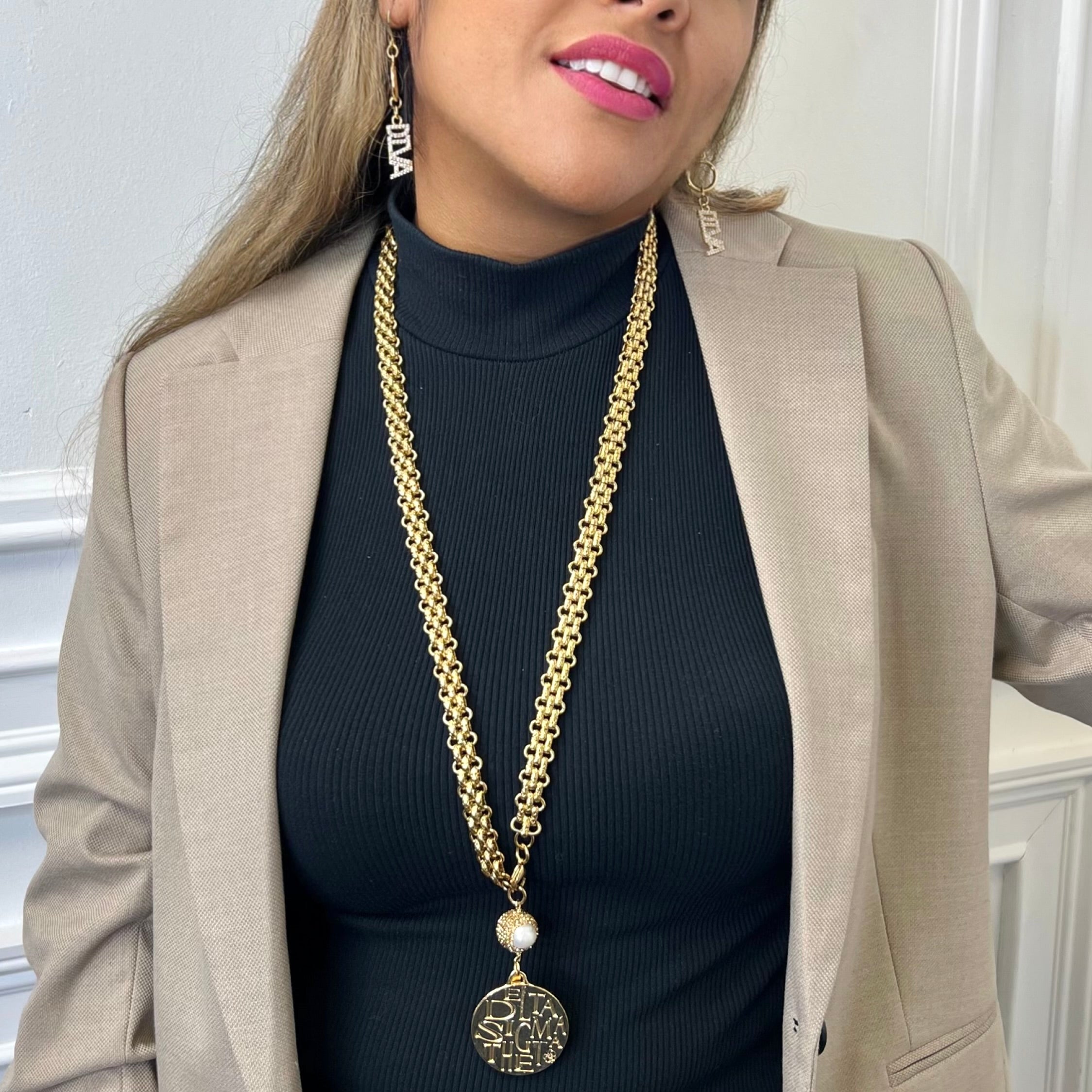 Delta Vitri Chain Necklace