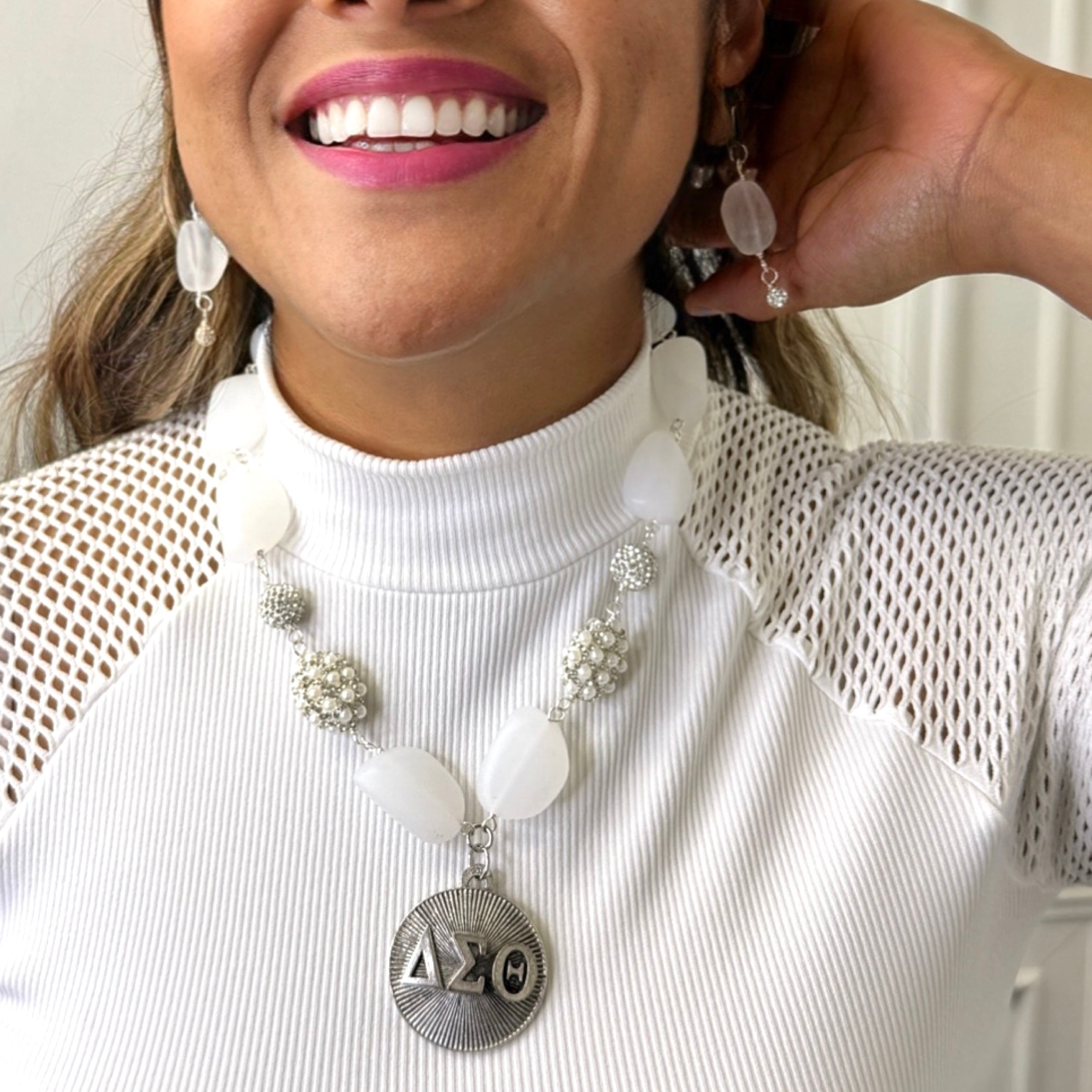 Delta Puff Necklace