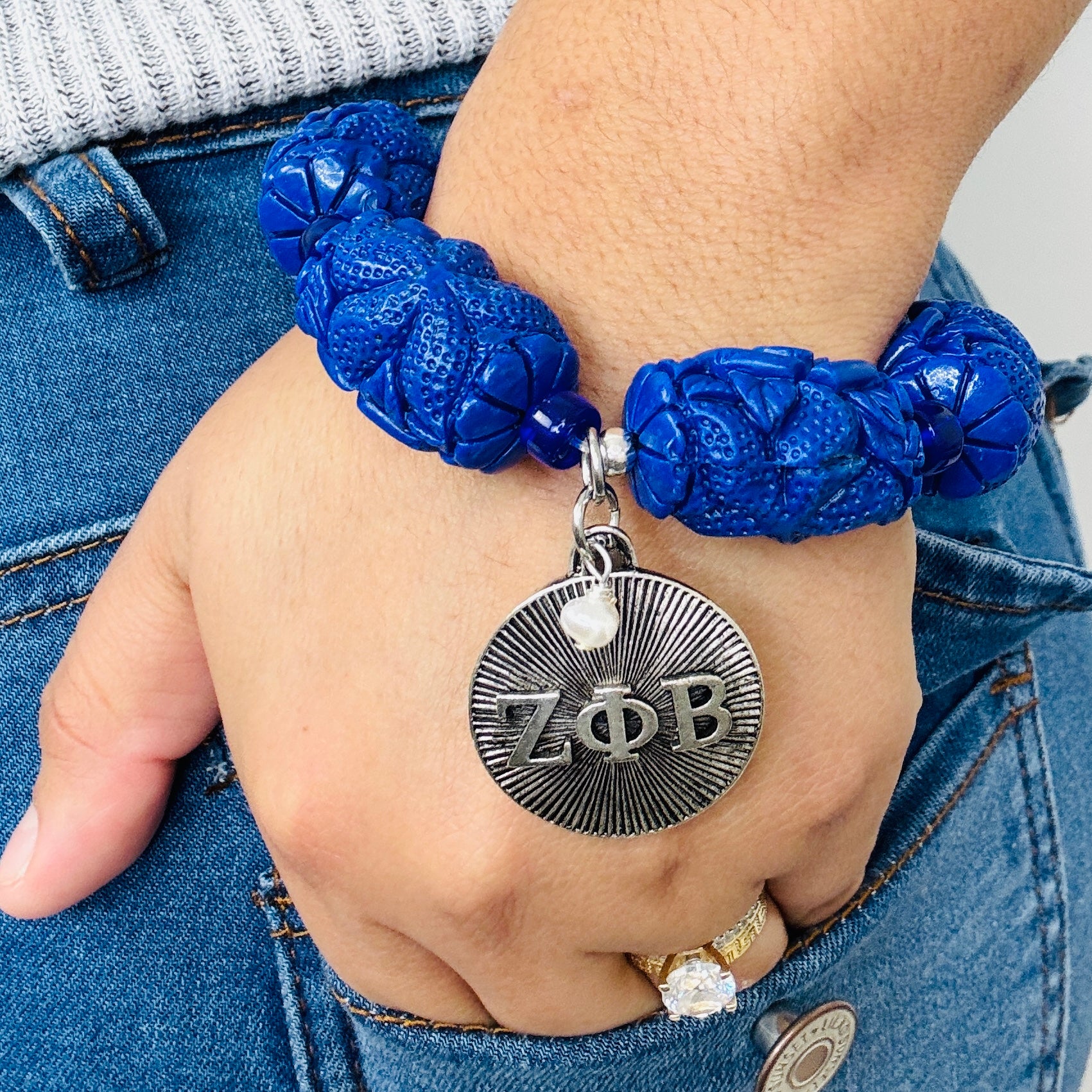 Zeta Groove Coral Bracelet