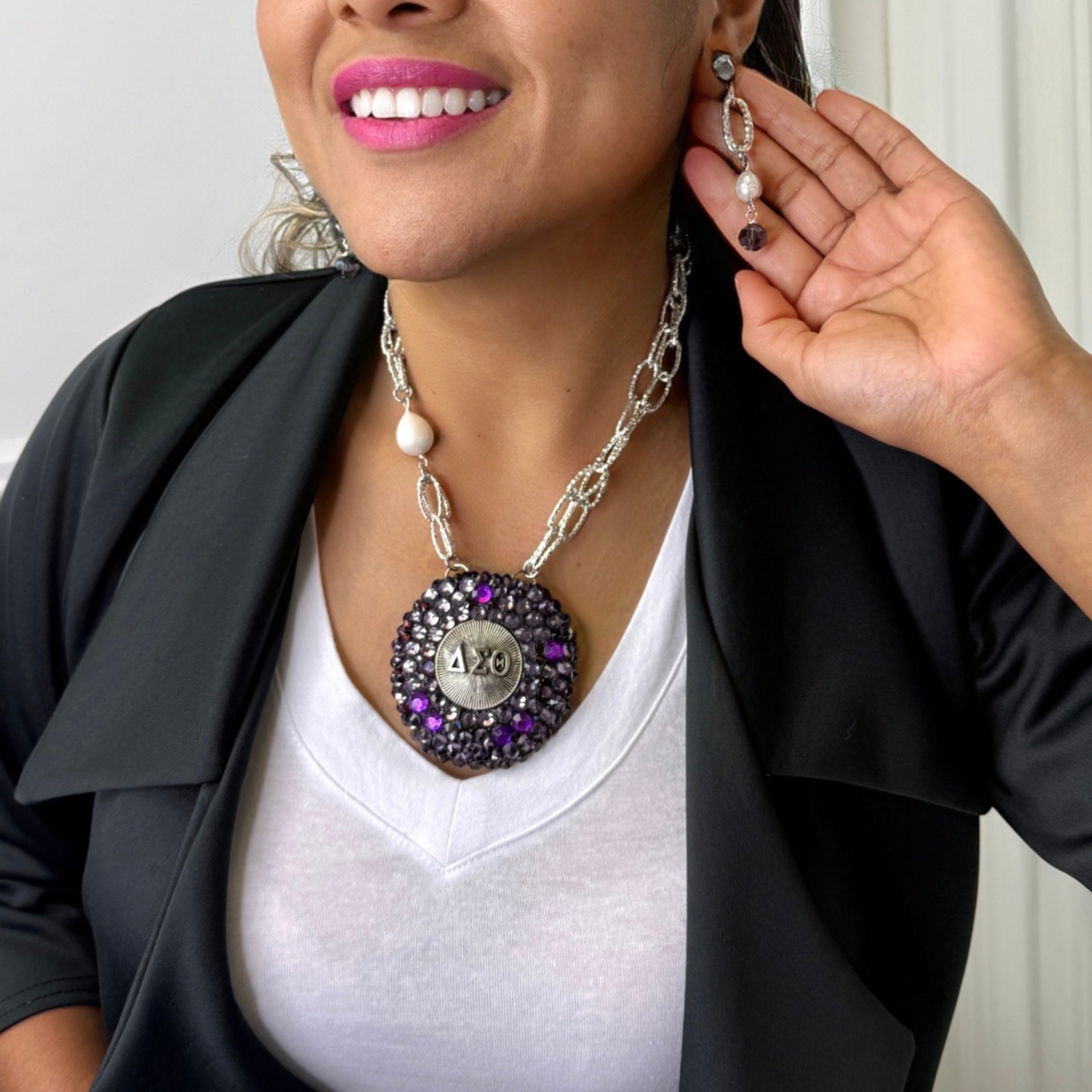 Delta Luxe 2 Horizon Necklace
