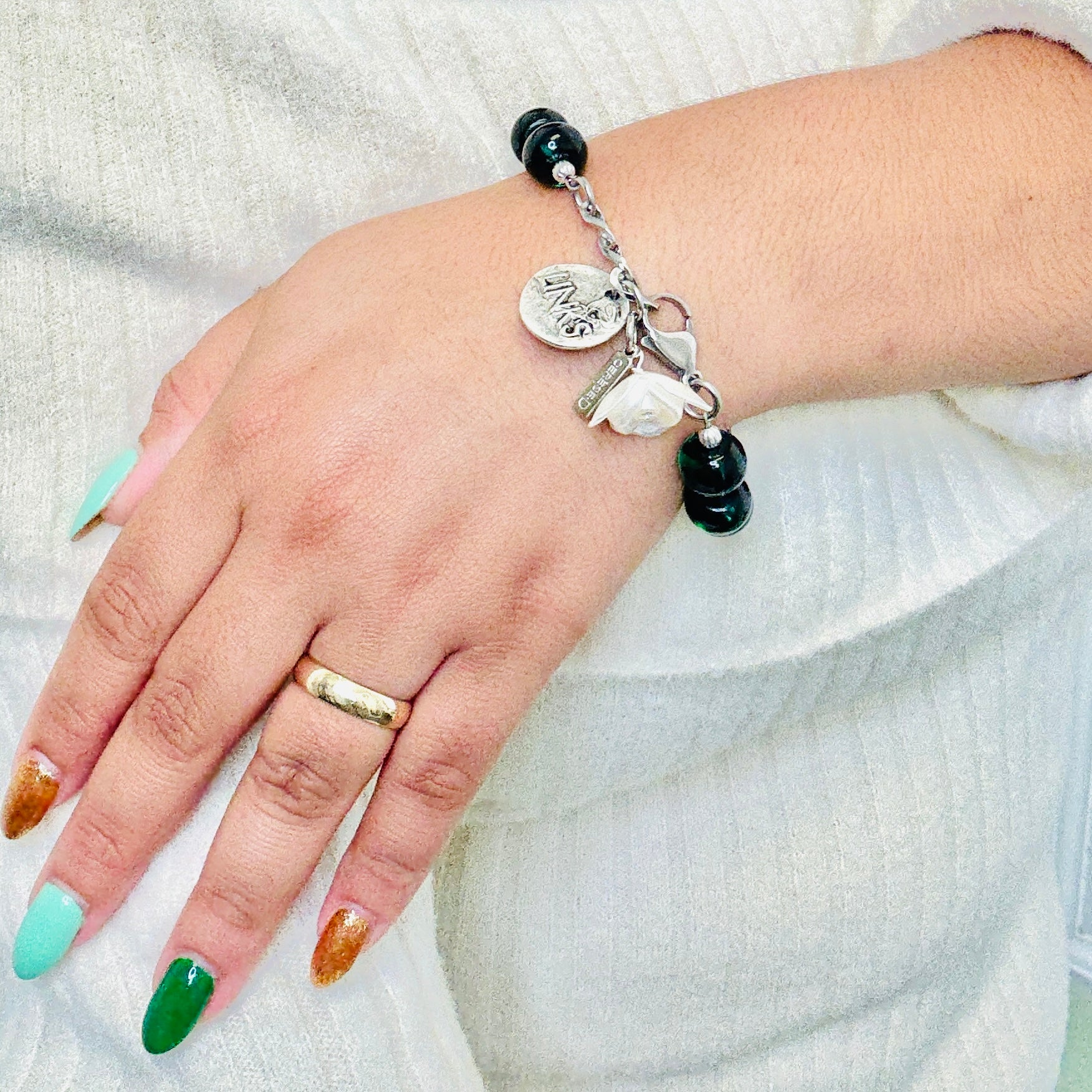 Links Foliage Evergreen Bracelet