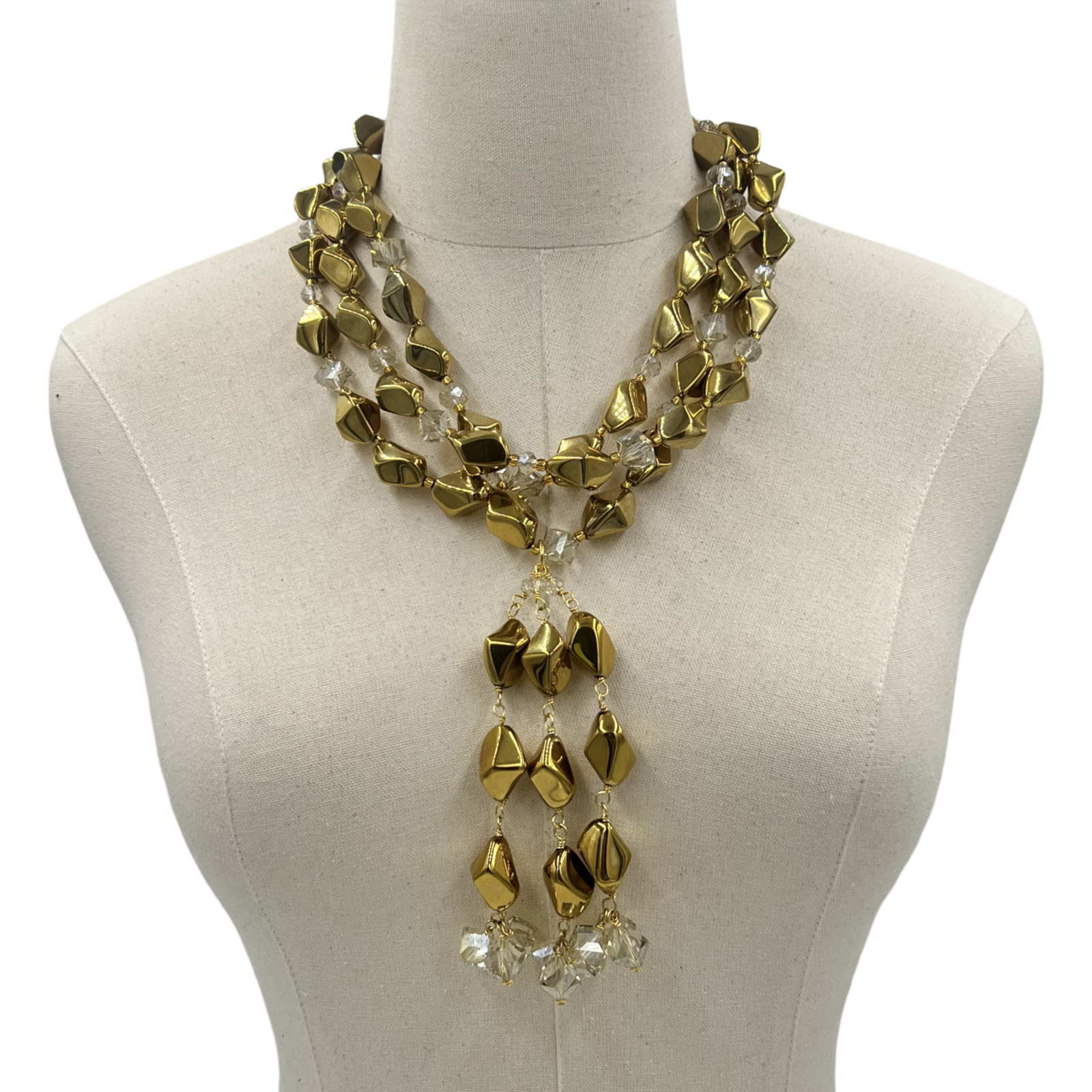 Lustrous Dazzling Necklace