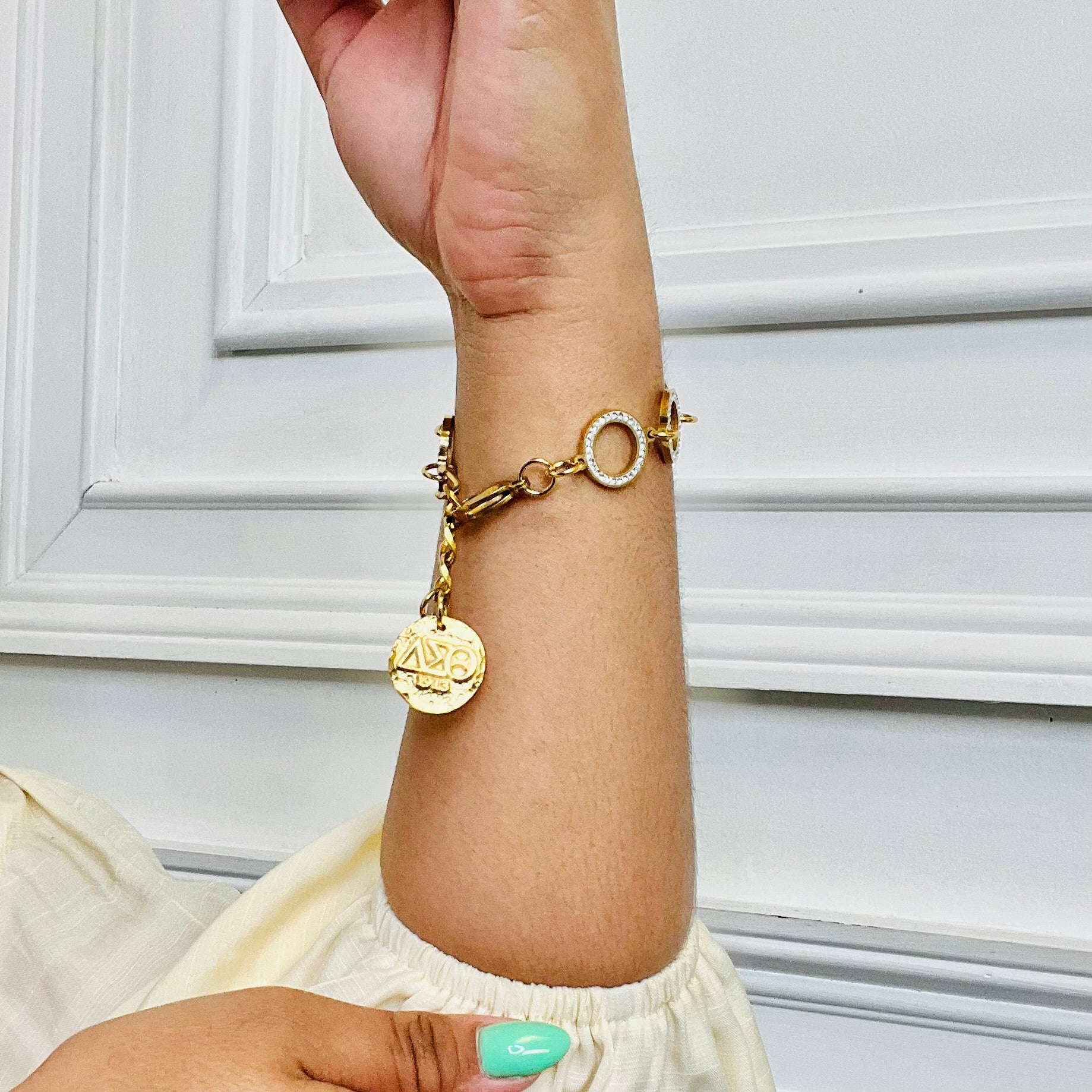 Delta Clear Panther Bracelet