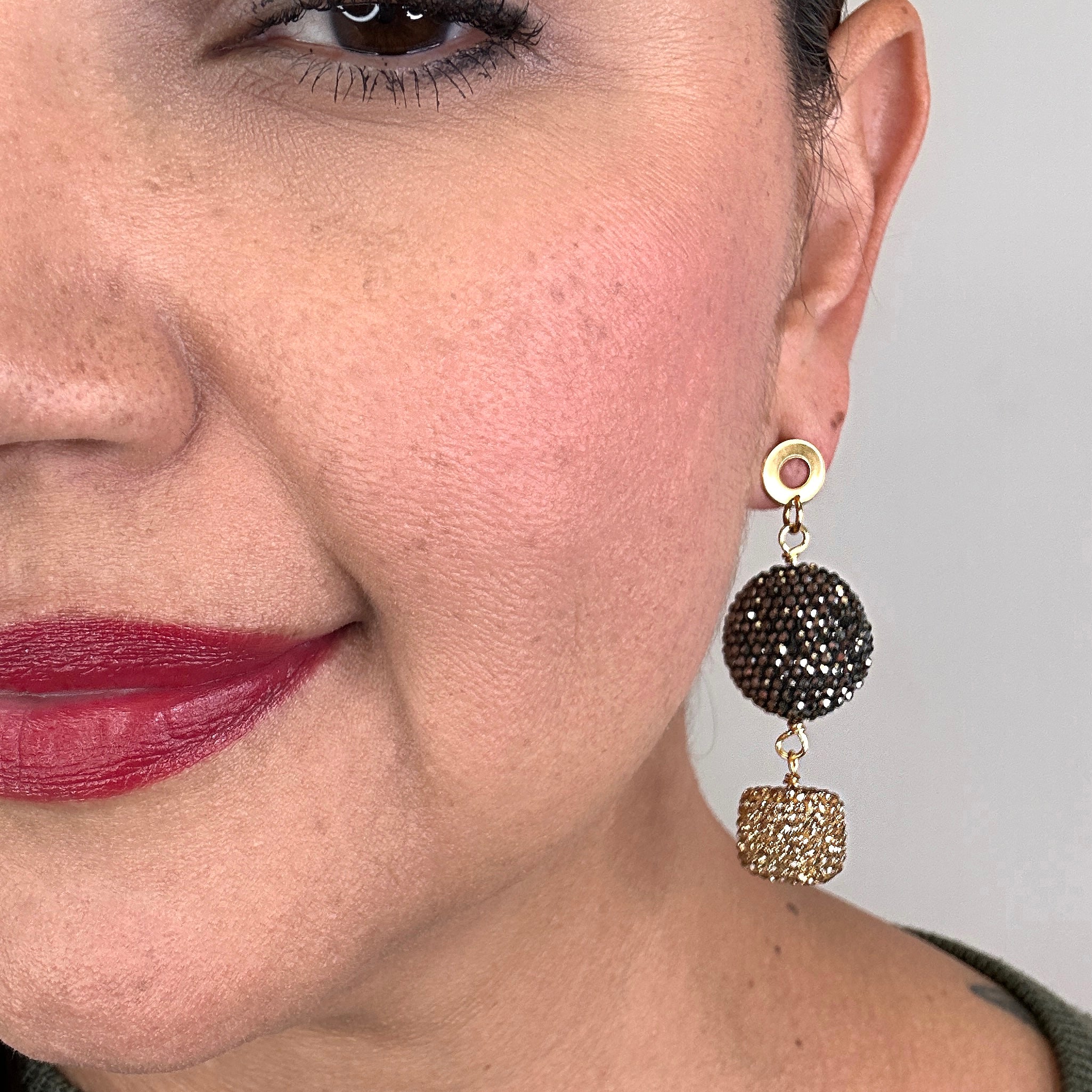 Night Golden Jet Earring