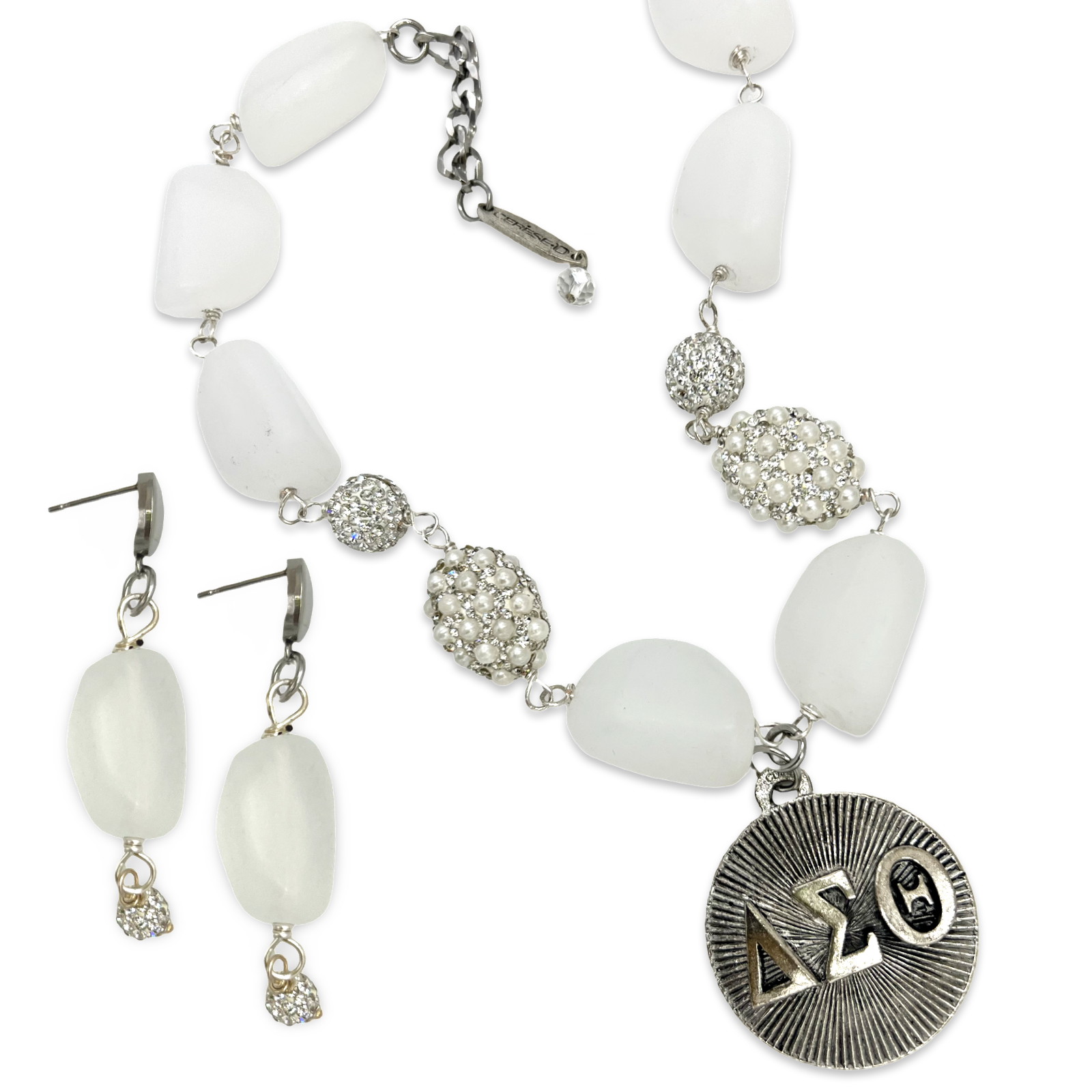 Delta Puff Necklace