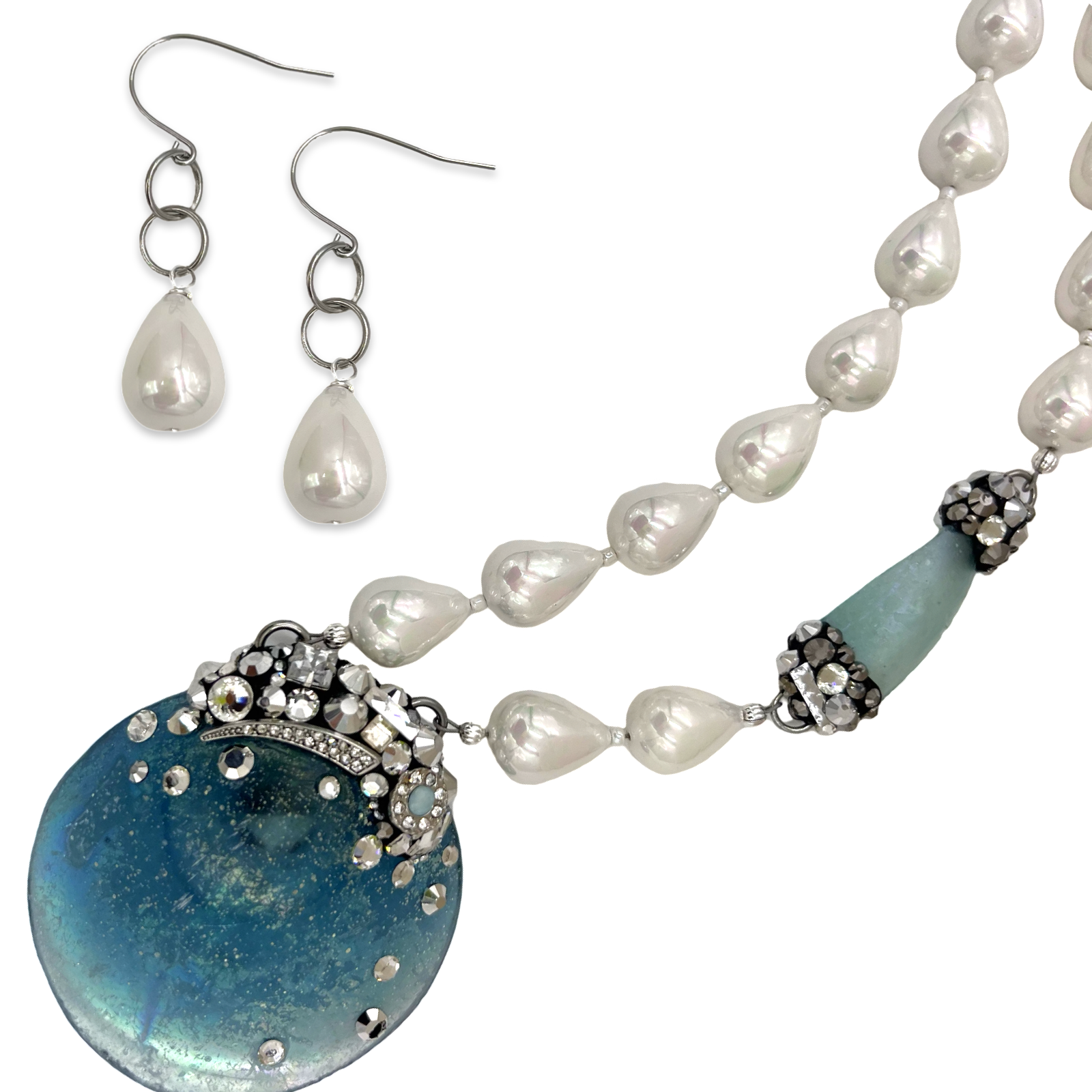 Club Blue Pearl Necklace