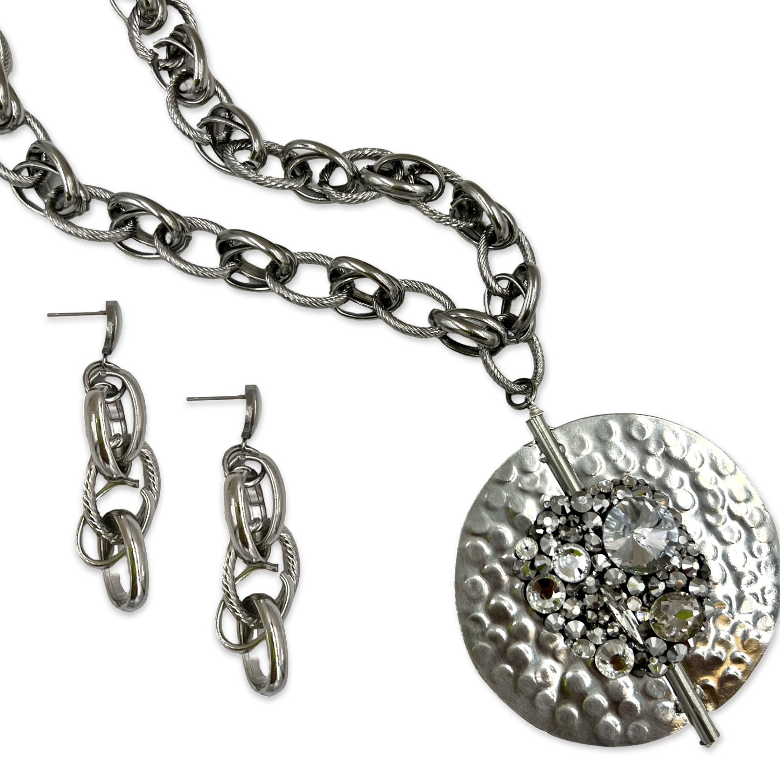 Delta Superb Necklace