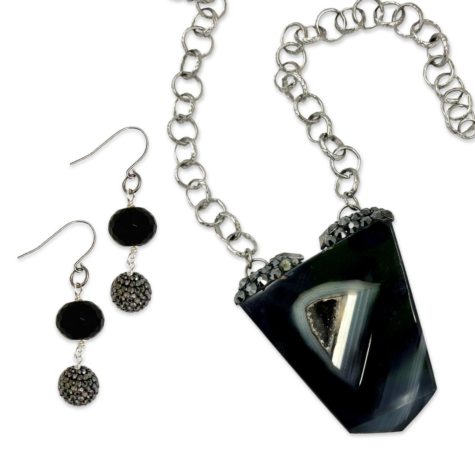 Dark View Necklace