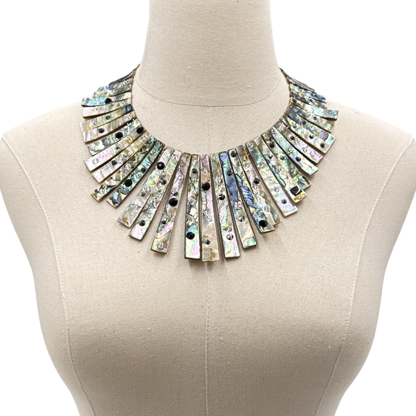 Cam Lone Necklace