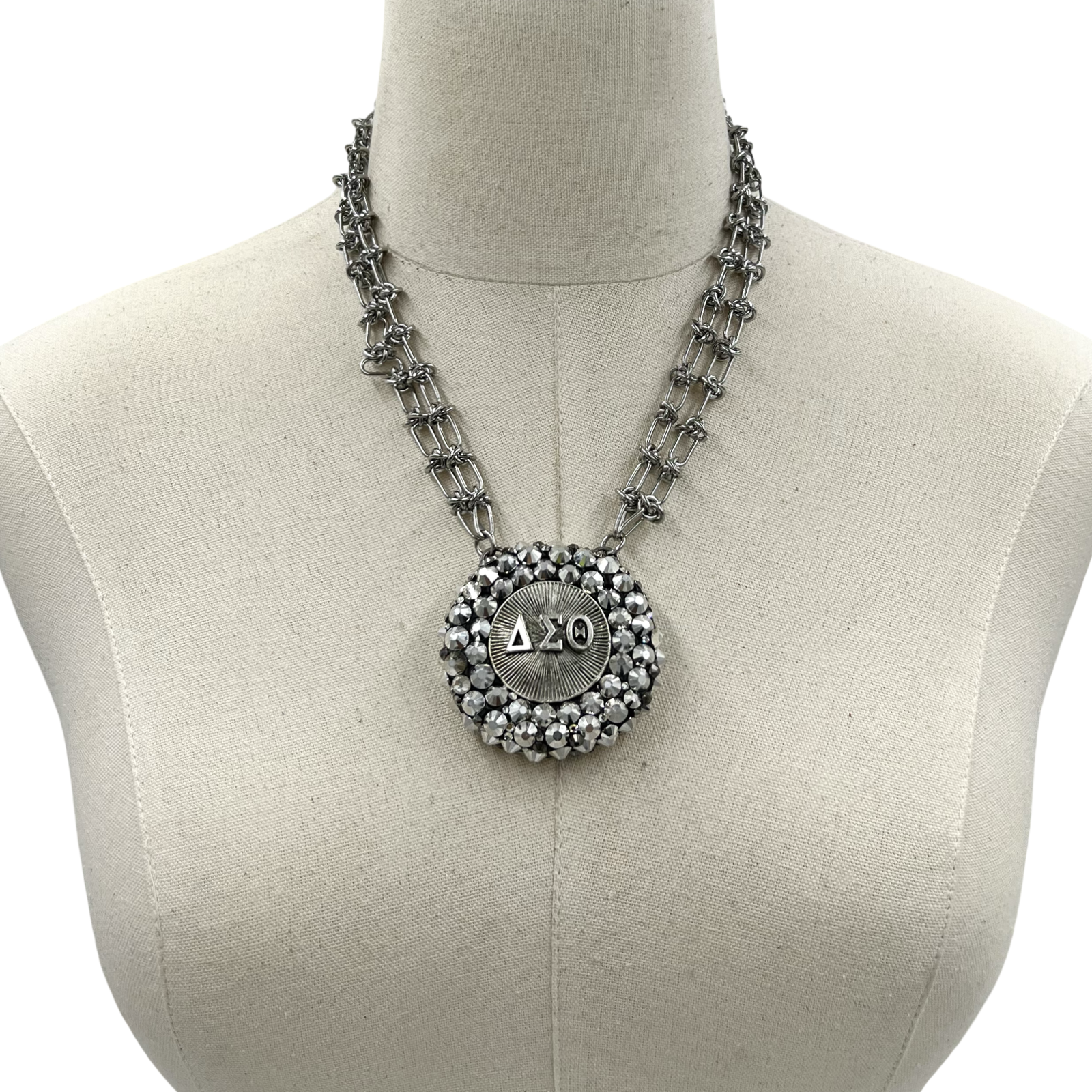Delta Very Go Necklace