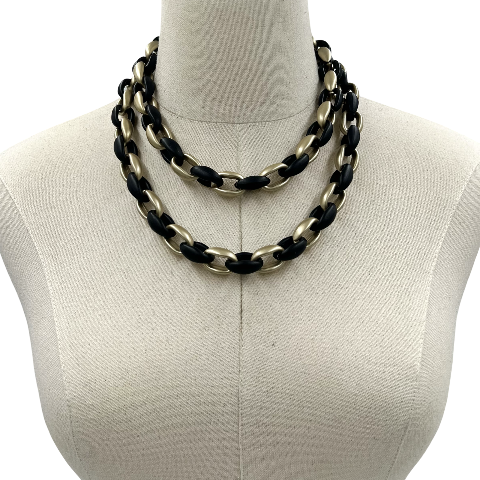 Film Grain Necklace