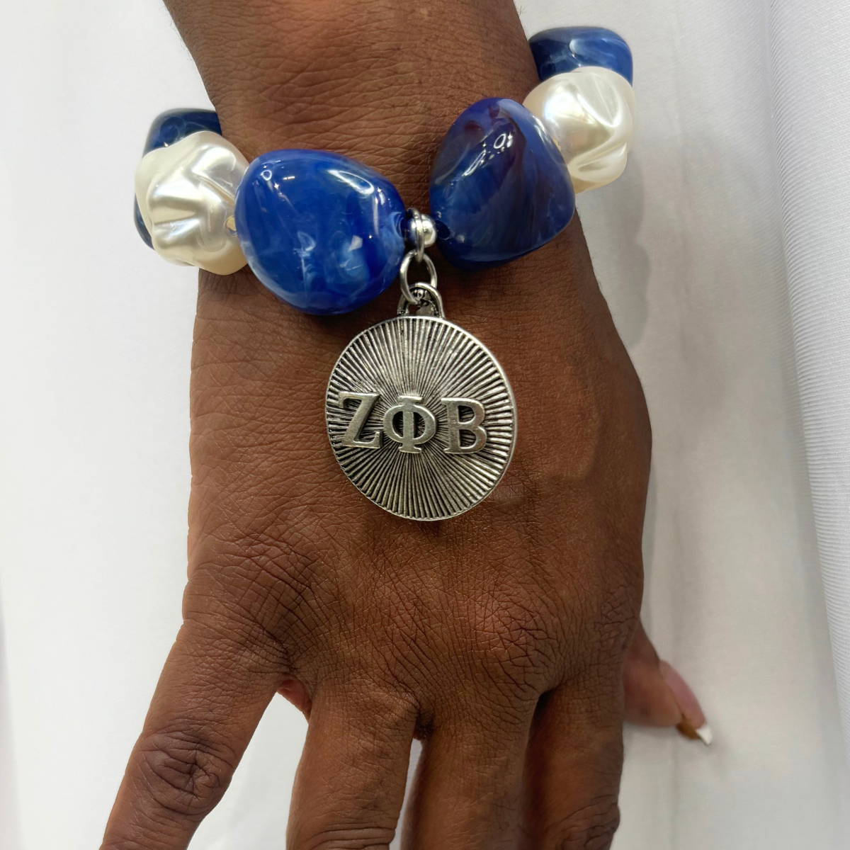 Zeta Cake Necklace
