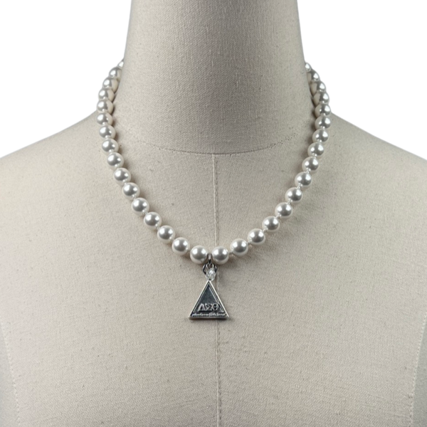 Delta Classic Pearl 10 Necklace DELTA Necklaces Cerese D Jewelry Silver Pyramid