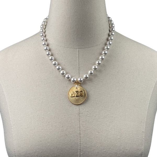 Delta Classic Pearl 10 Necklace DELTA Necklaces Cerese D Jewelry Gold Radiant