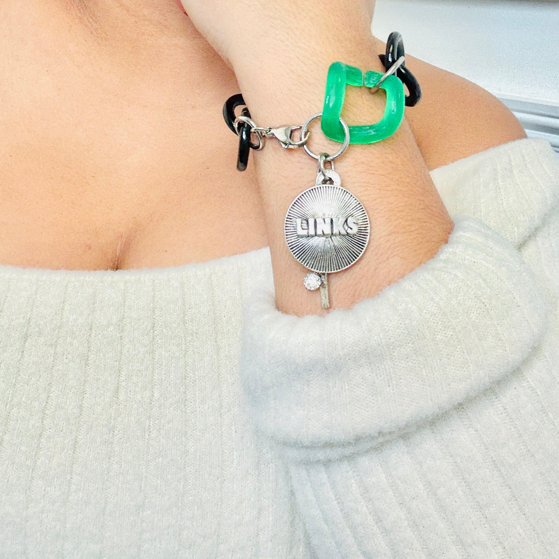 Links Black Greens Bracelet