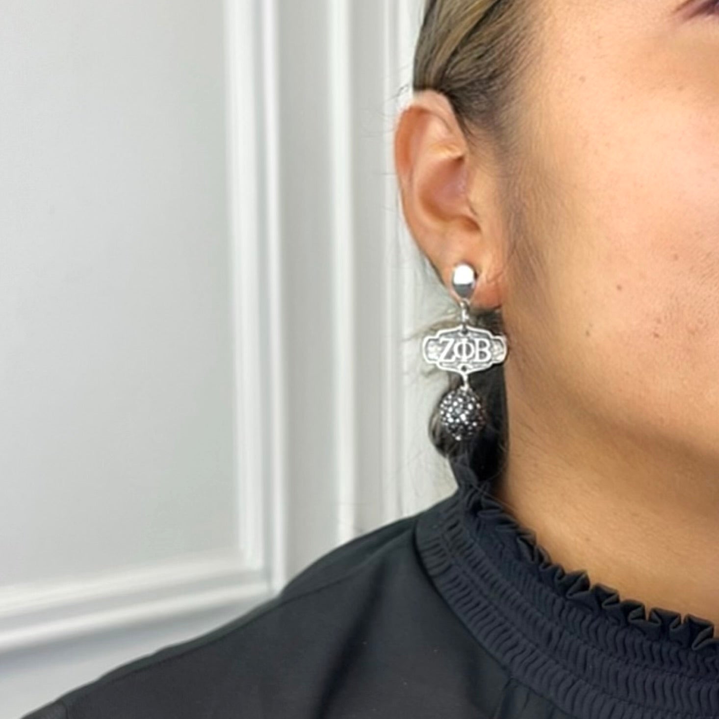 Zeta Strong Earring
