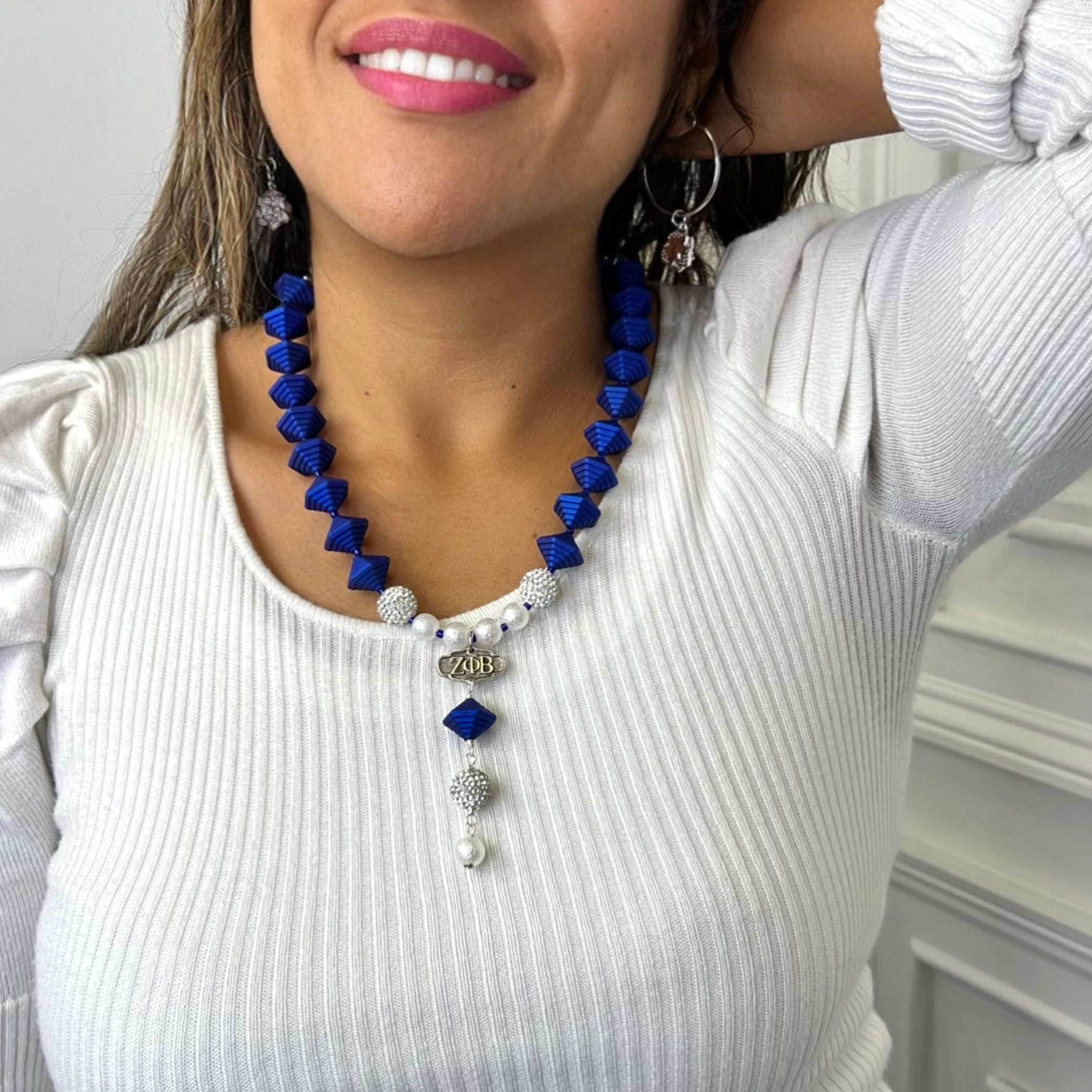 Zeta Step Around Necklace