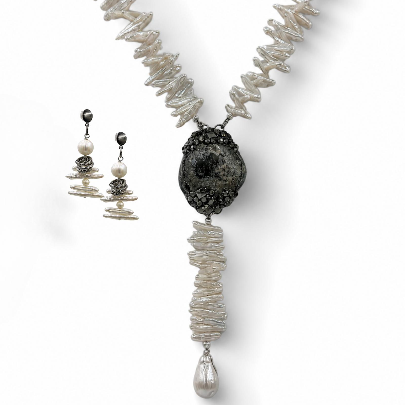 Sirine Pearl Necklace