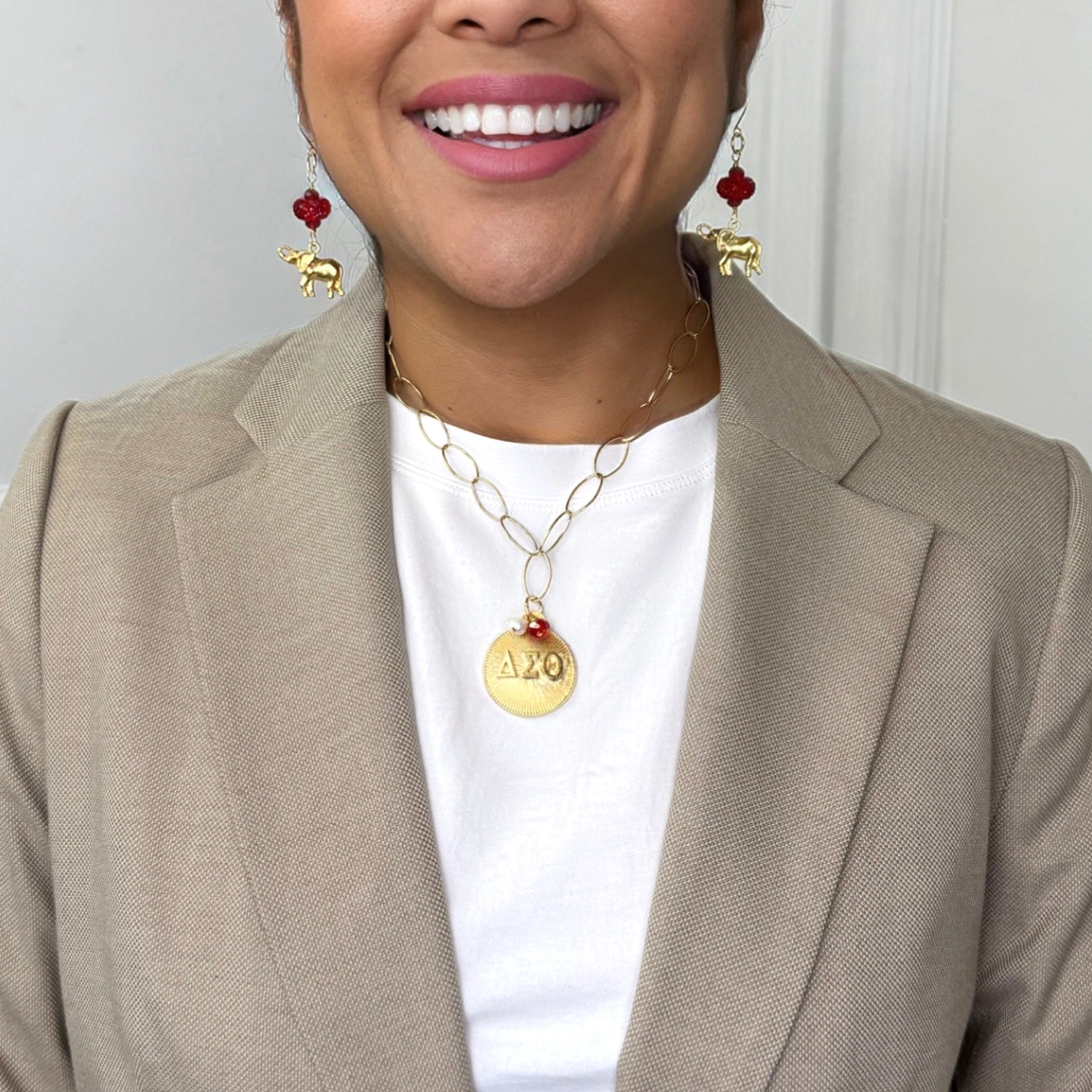 Delta Oval Essence Necklace