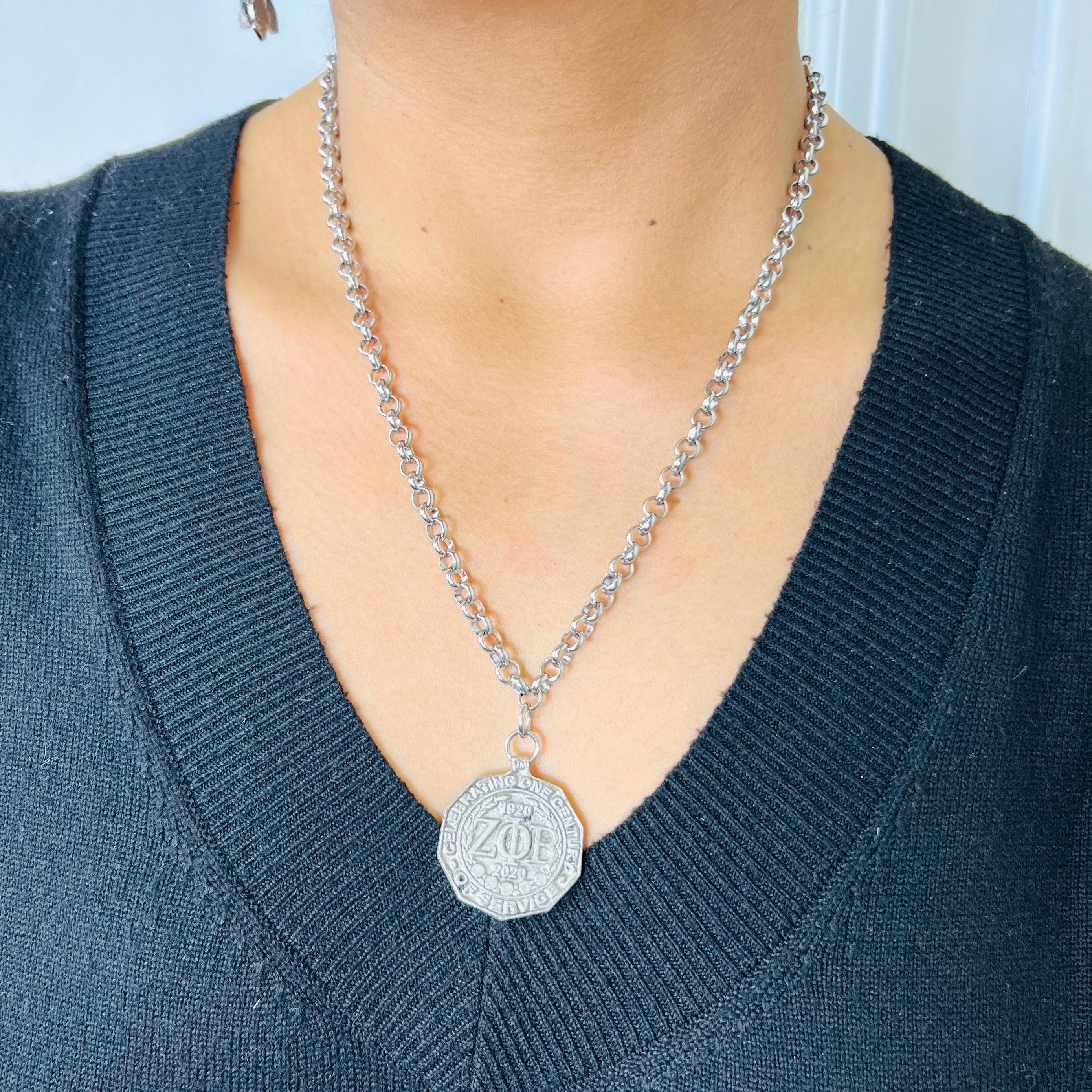 Zeta Gleam Necklace