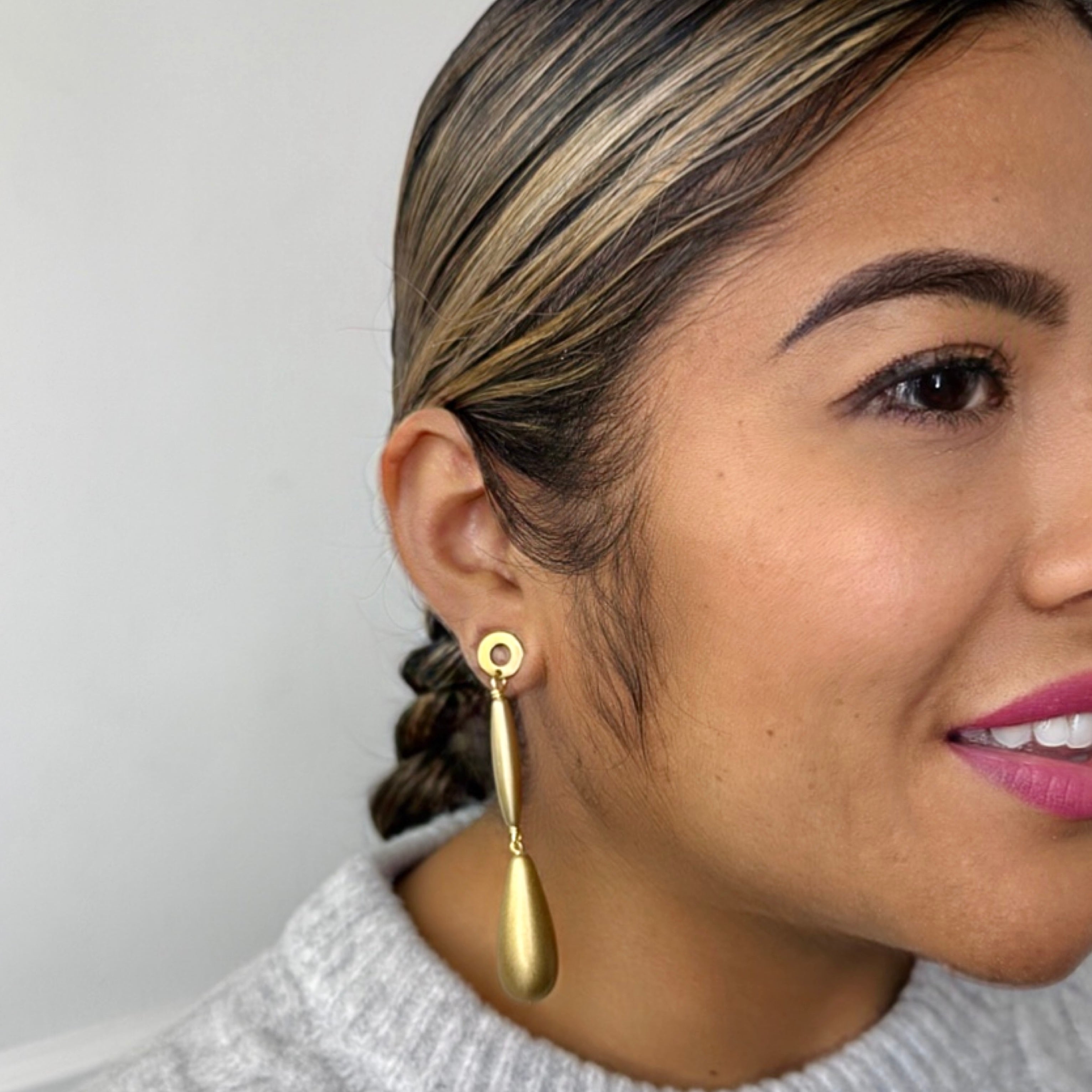 Labor Gold Stained Earring