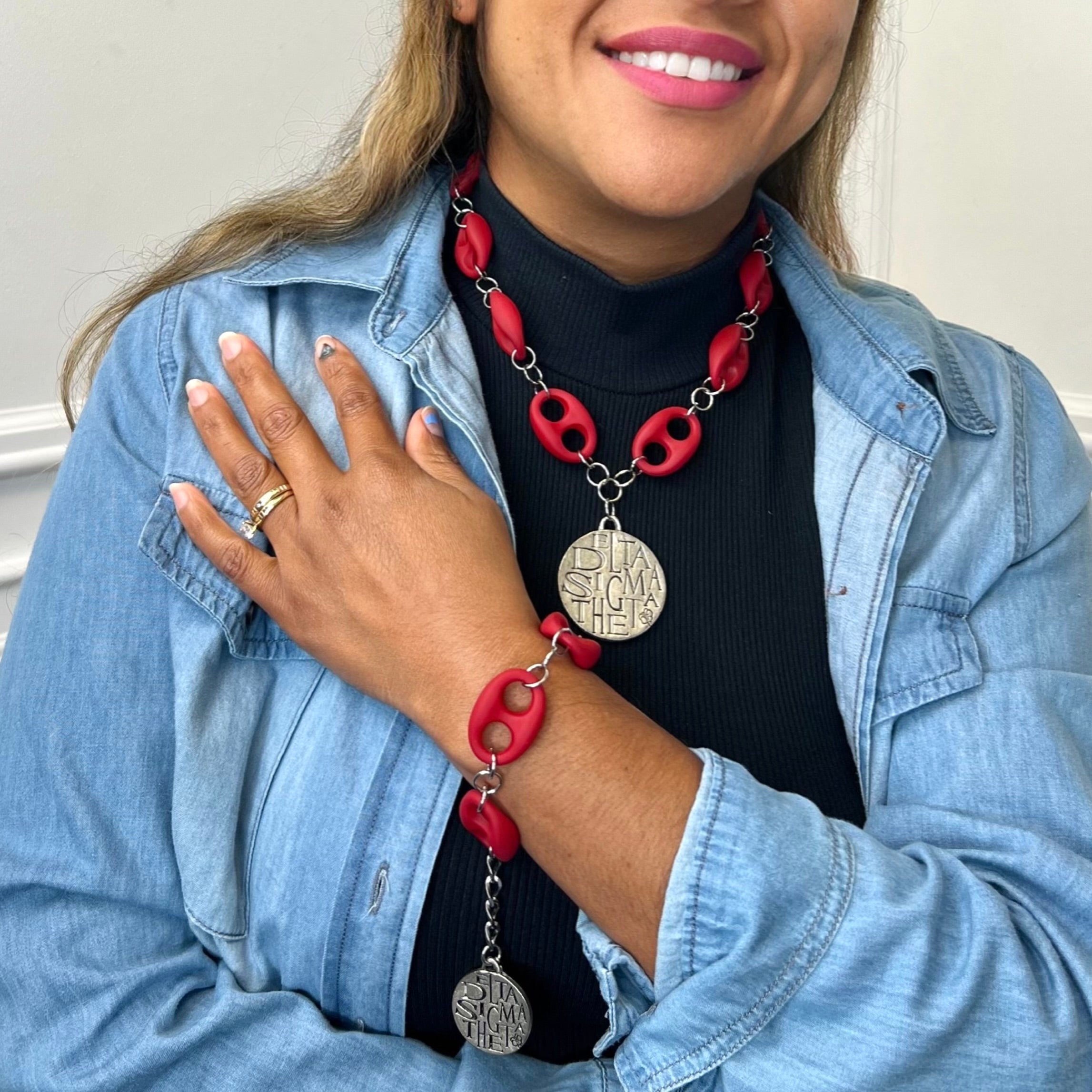 Delta Lexington Necklace