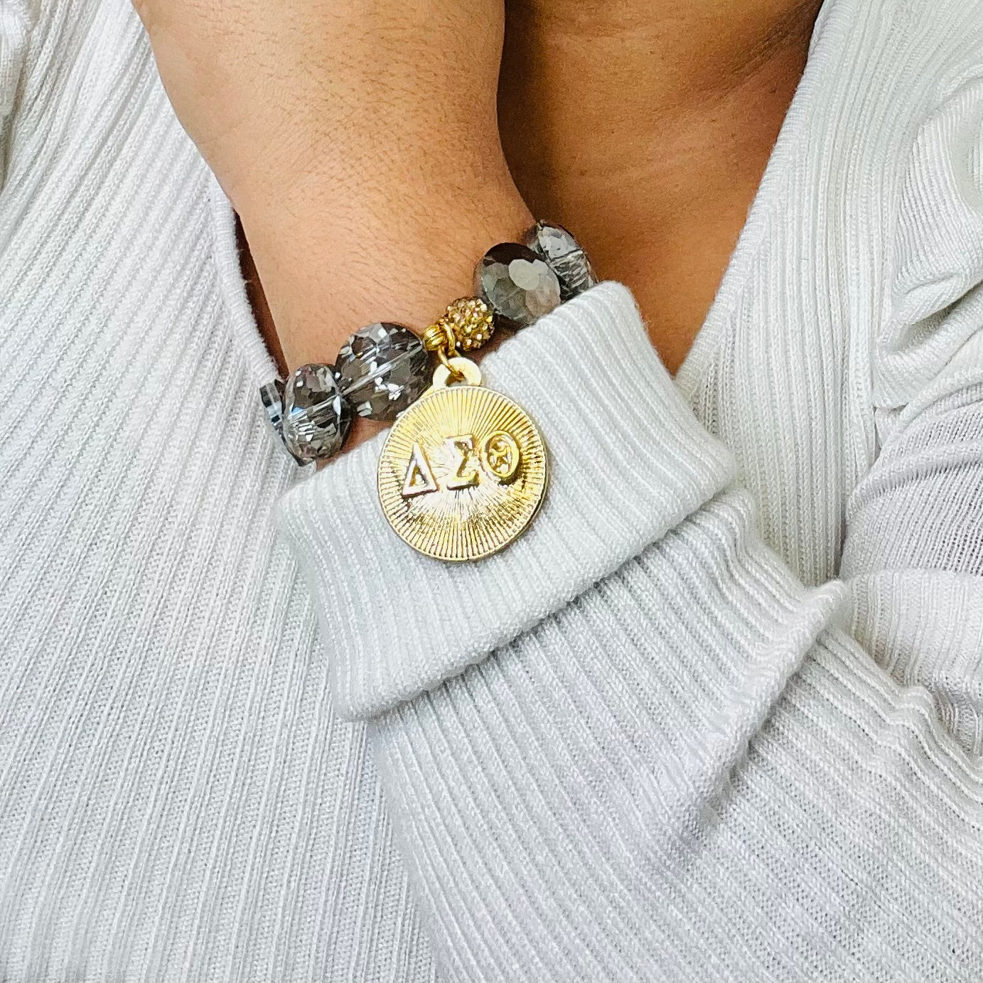 Delta Flor Iridescent Crystal Bracelet