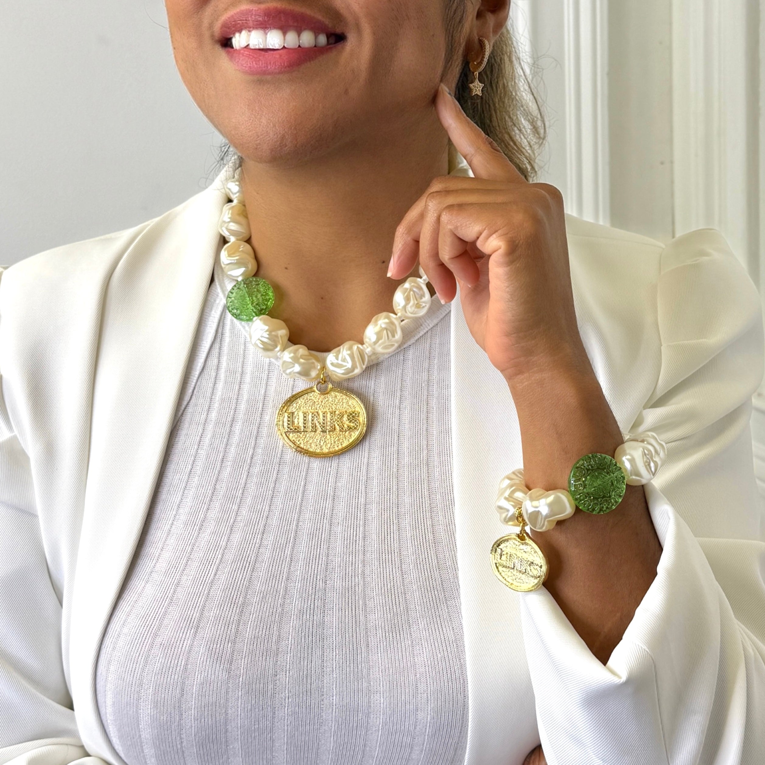 Links Soft Spring Necklace