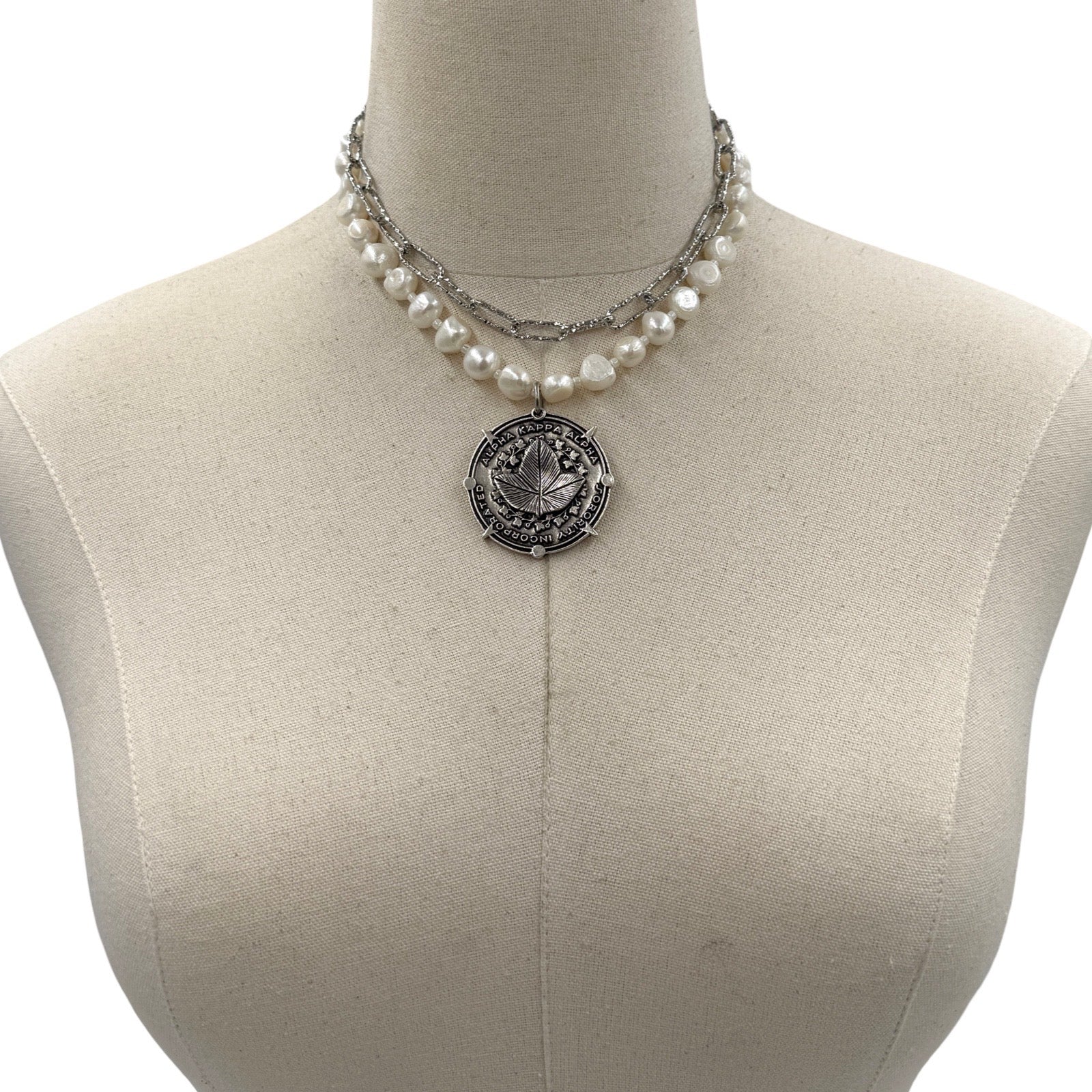 AKA Pearlee Necklace