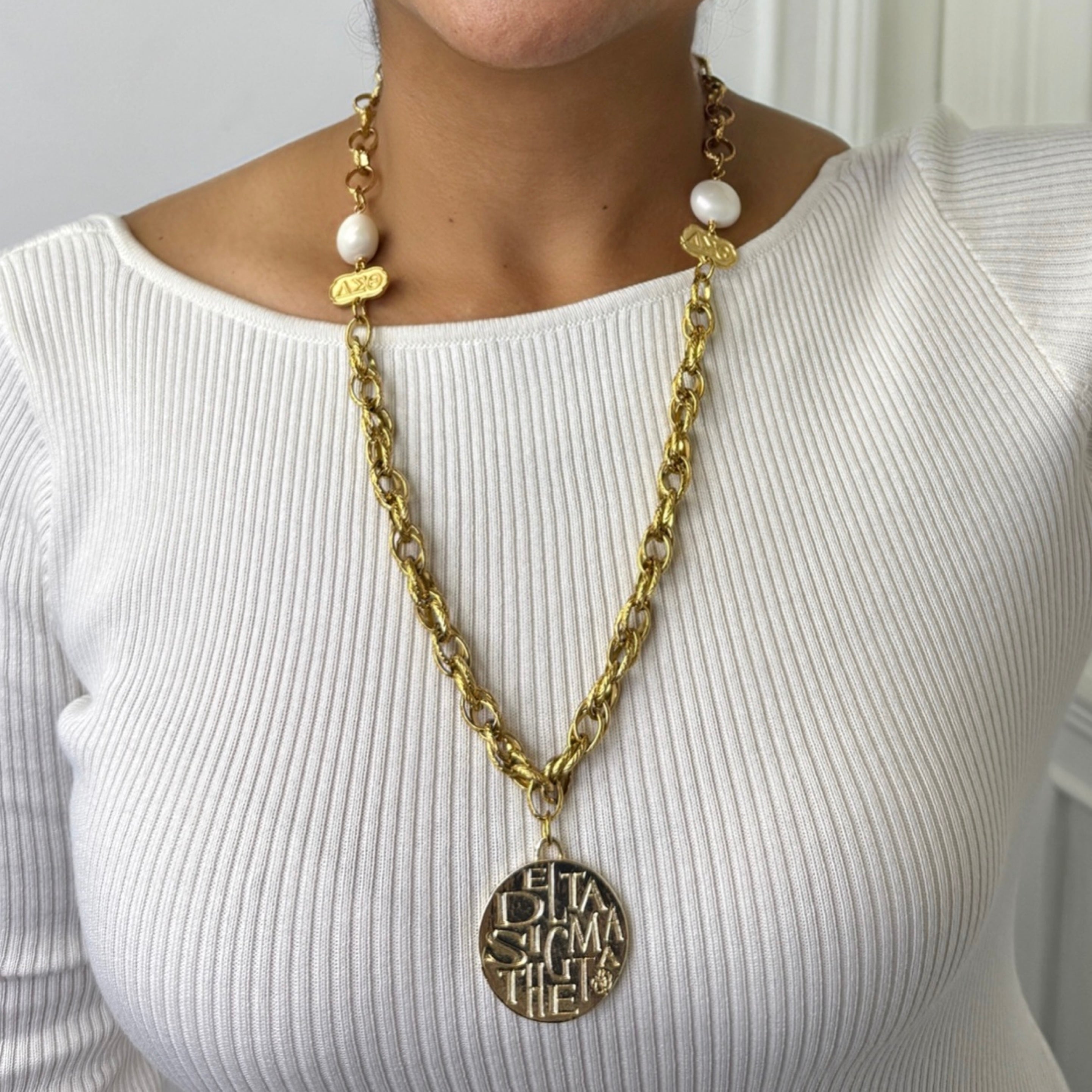 Delta Classic Brand Chain Necklace by