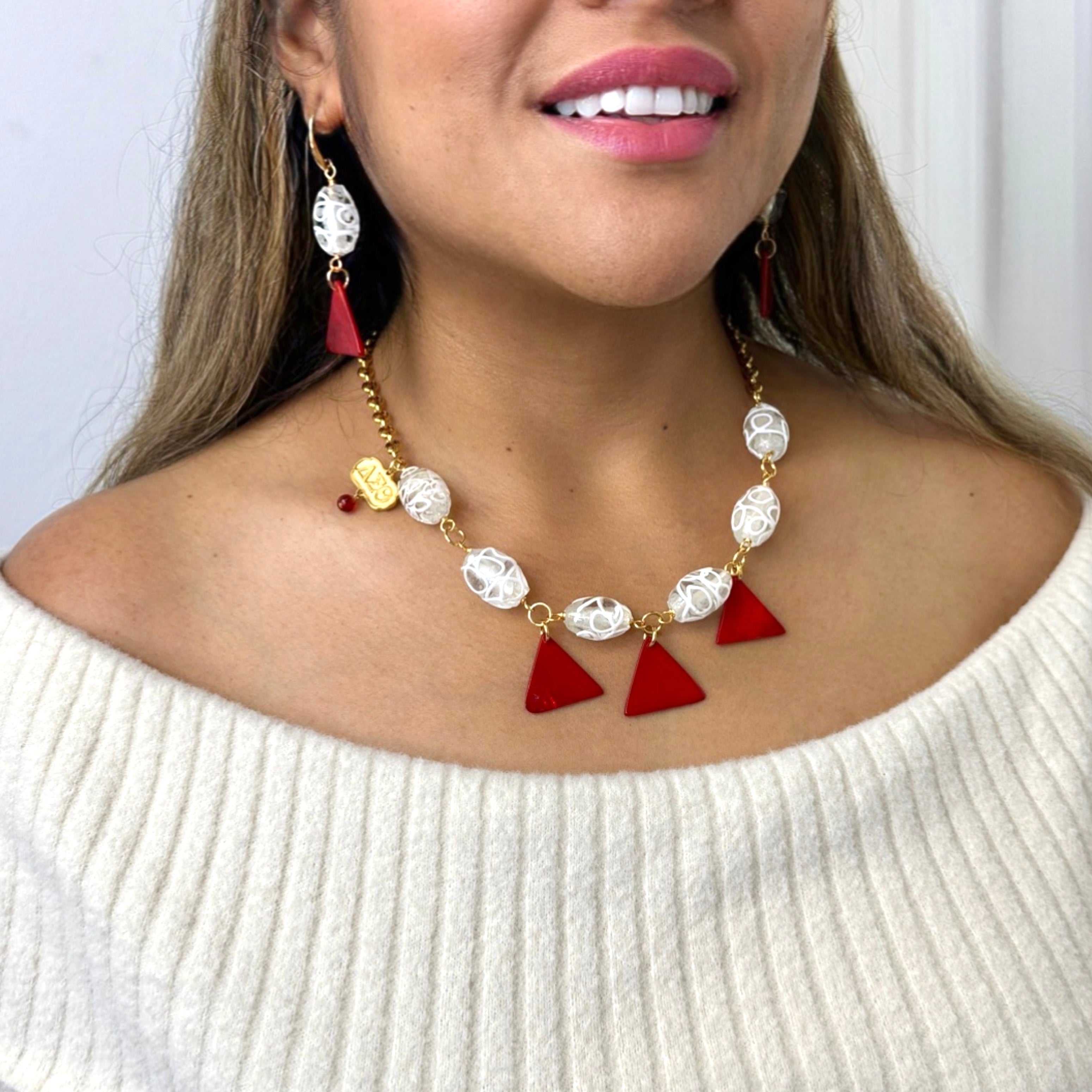 Delta Sizzling Scarlet Necklace