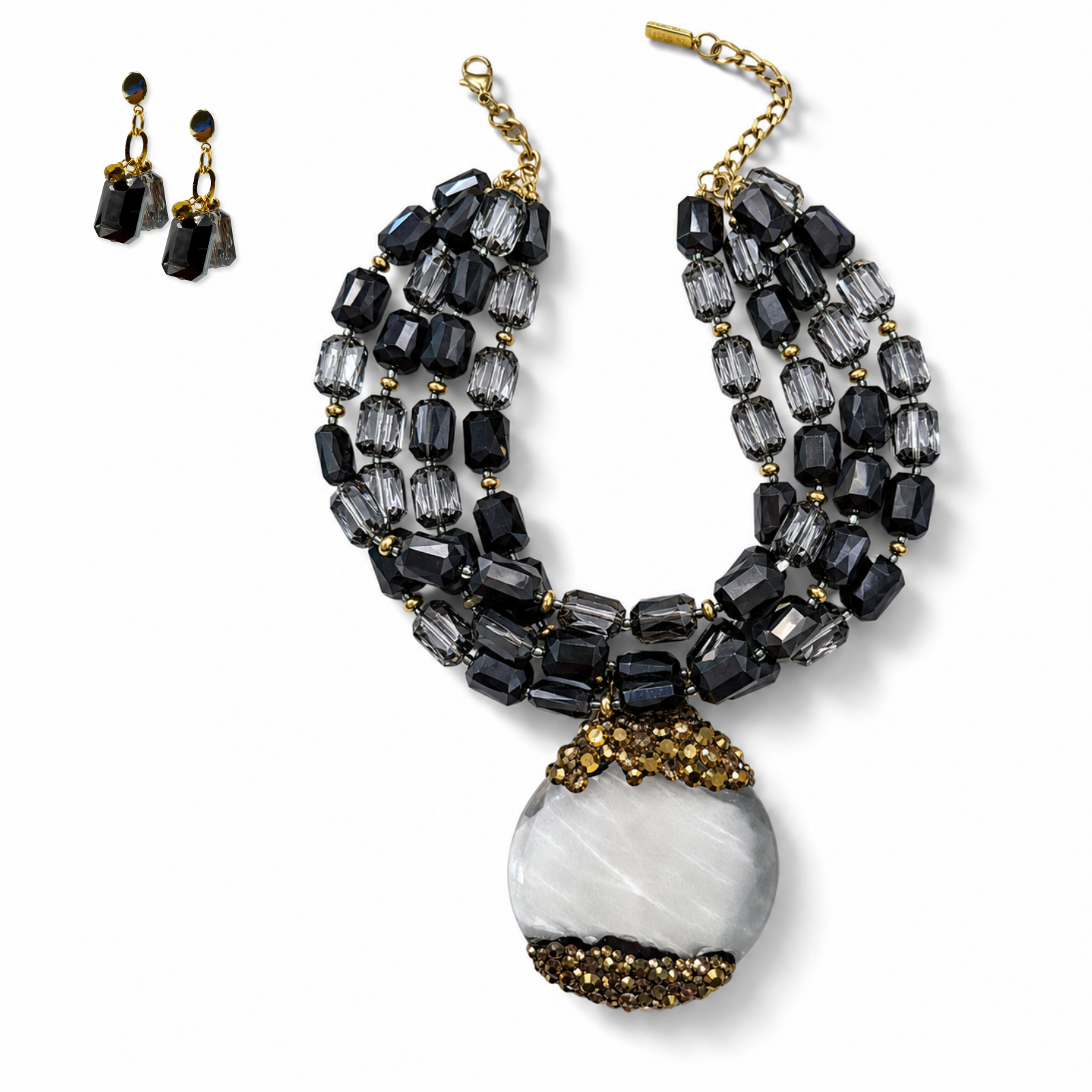 Cavel Black Necklace