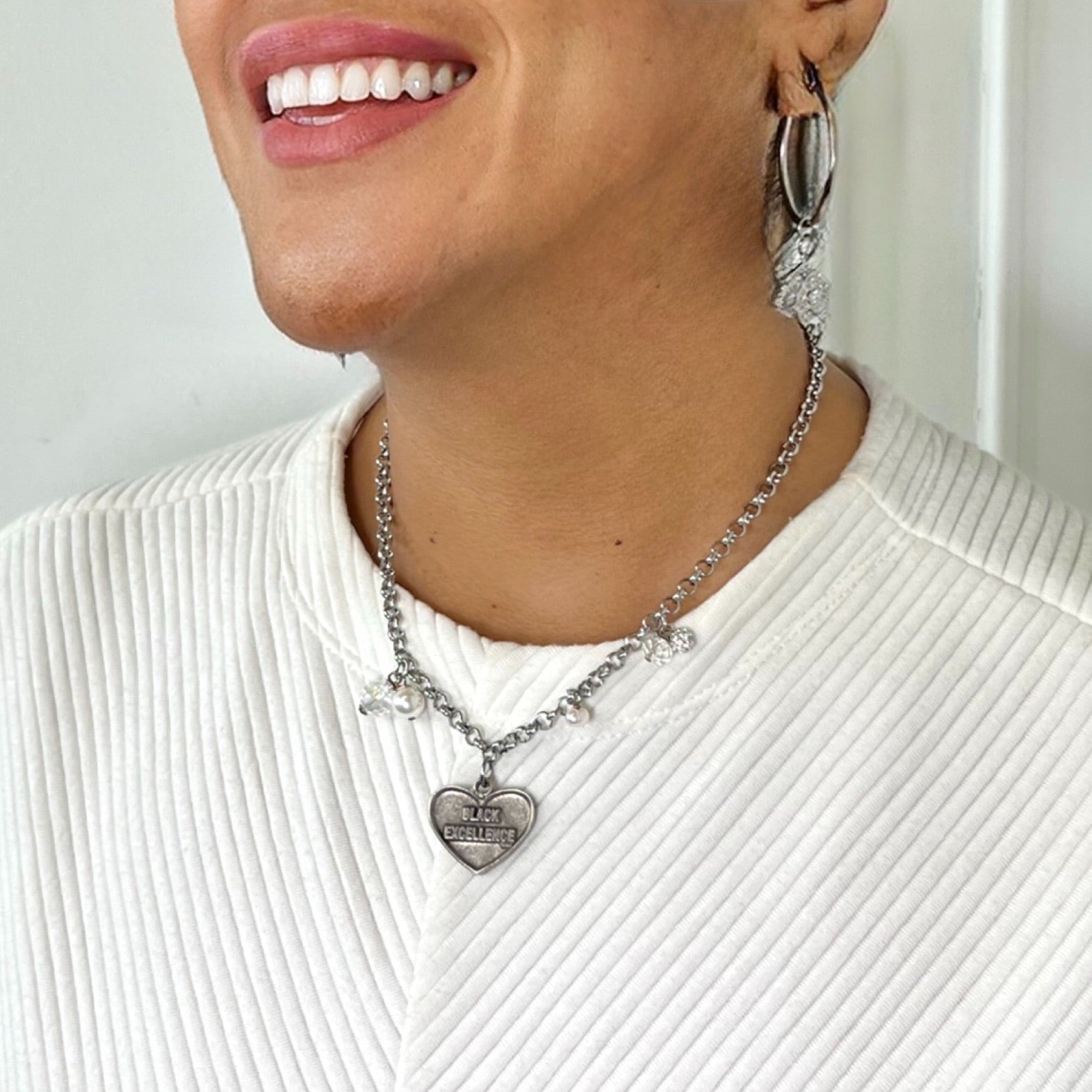 Nolani Glow Necklace