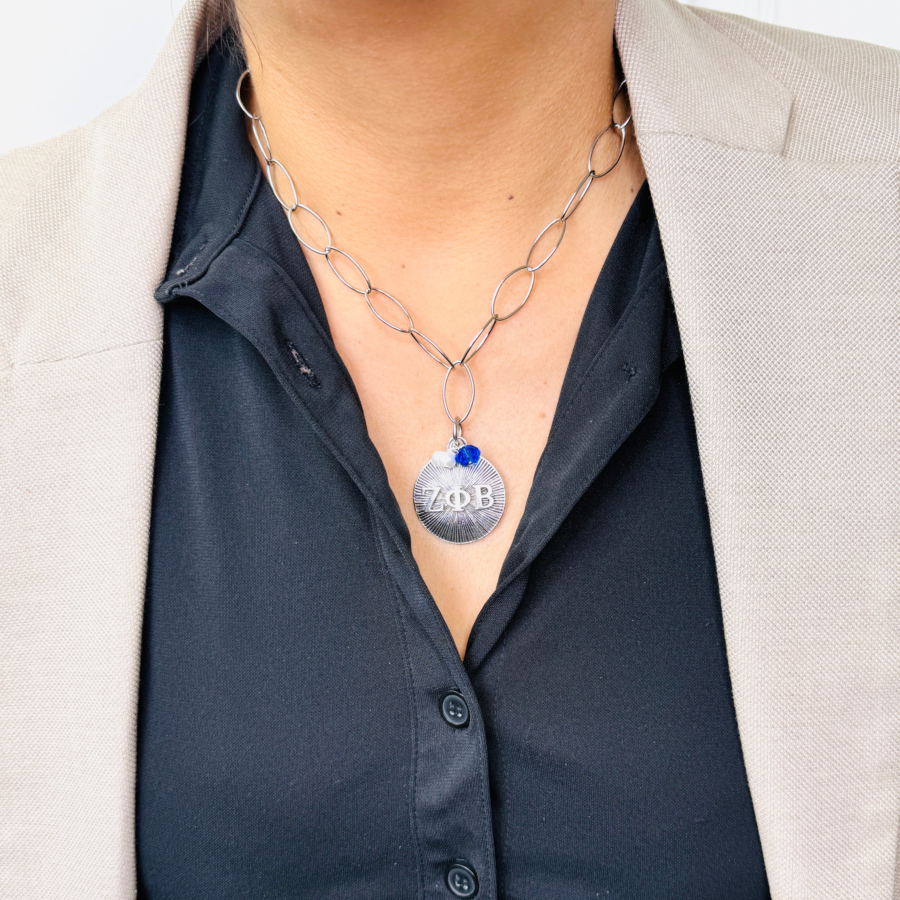 Zeta Oval Essence Necklace