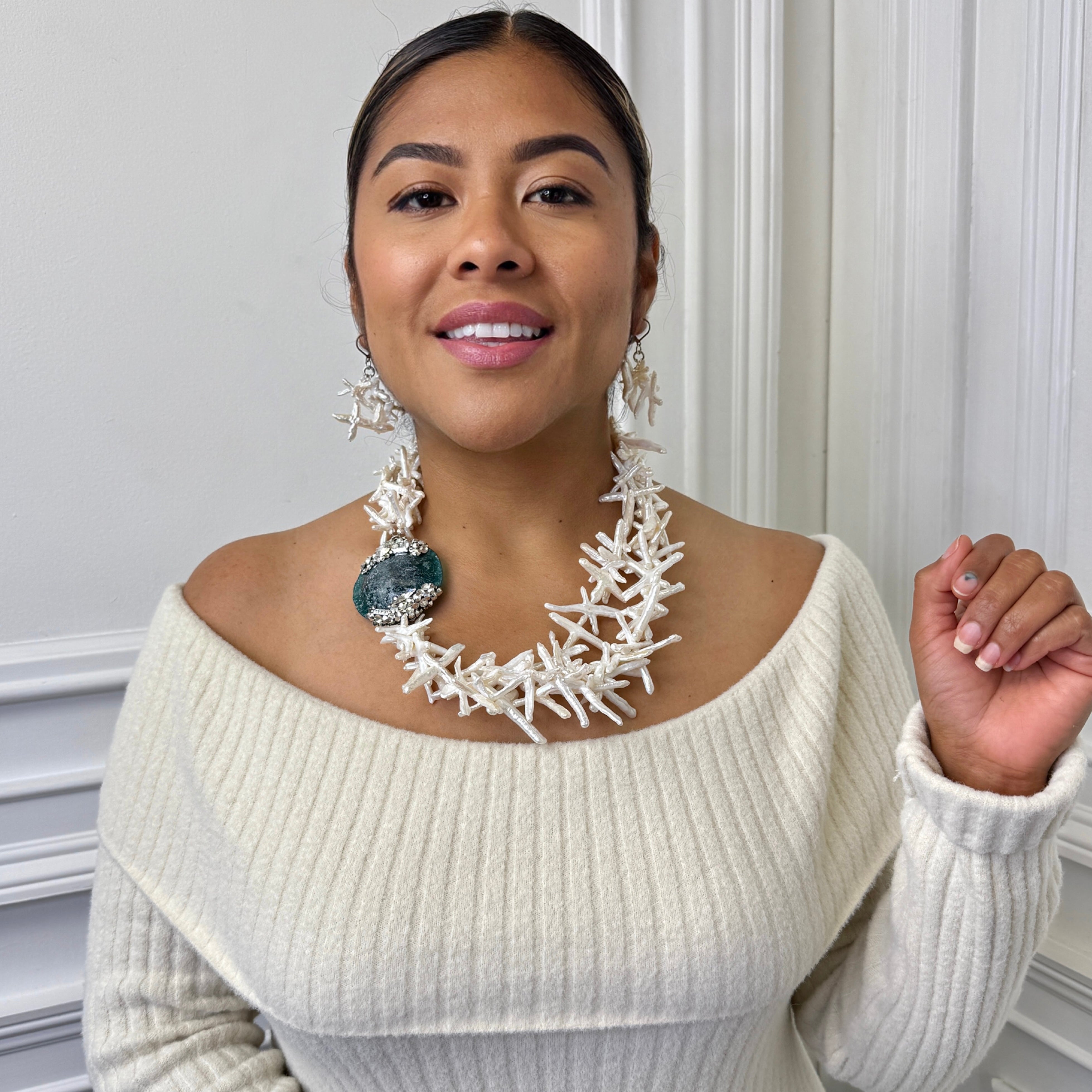 White Roman Capri Necklace
