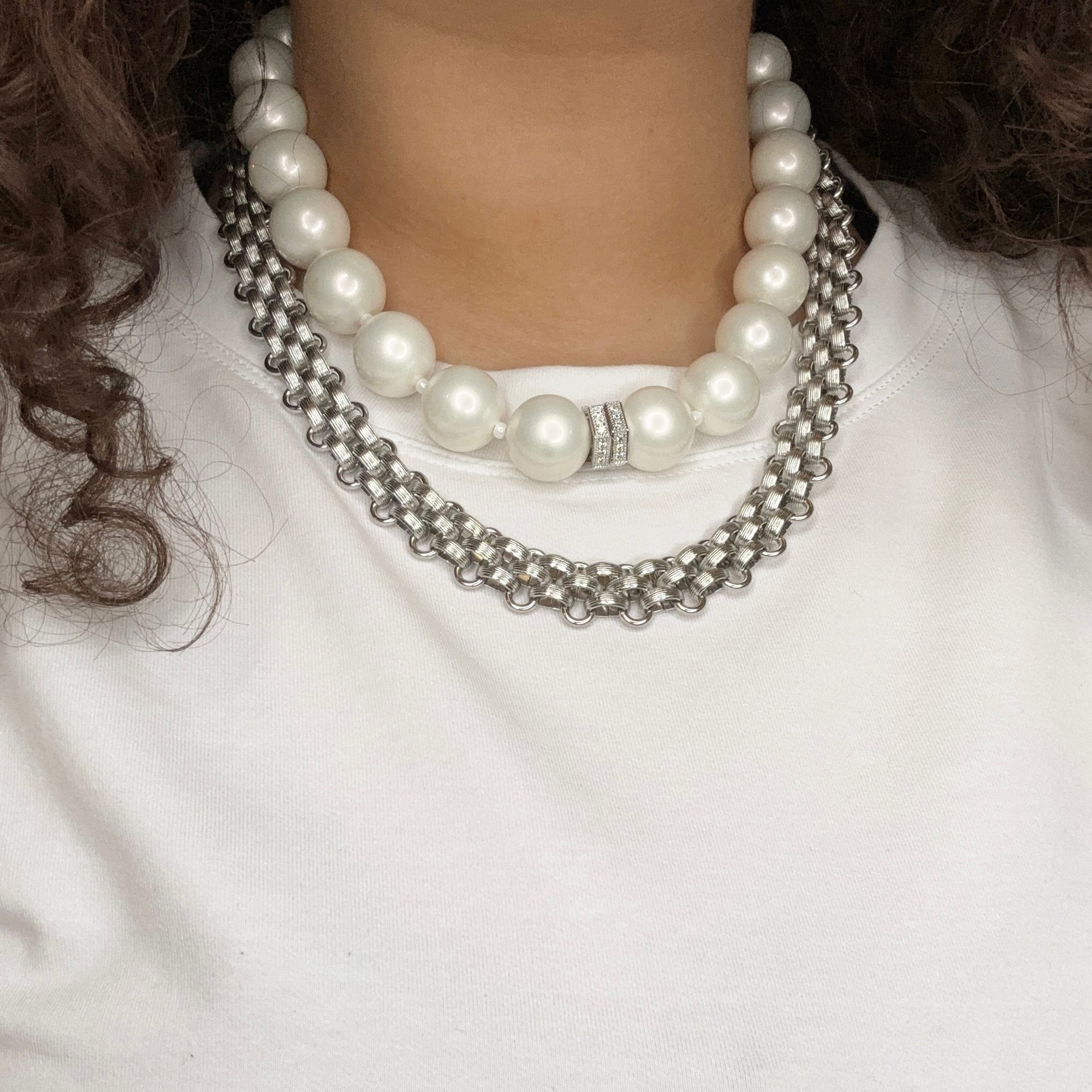 Delve Pearl Chain Necklace