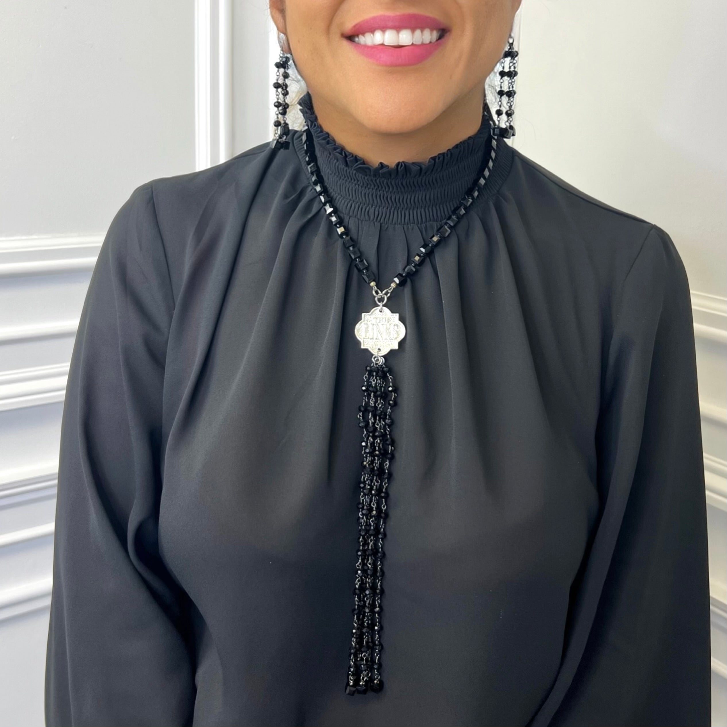 Links Glint Necklace