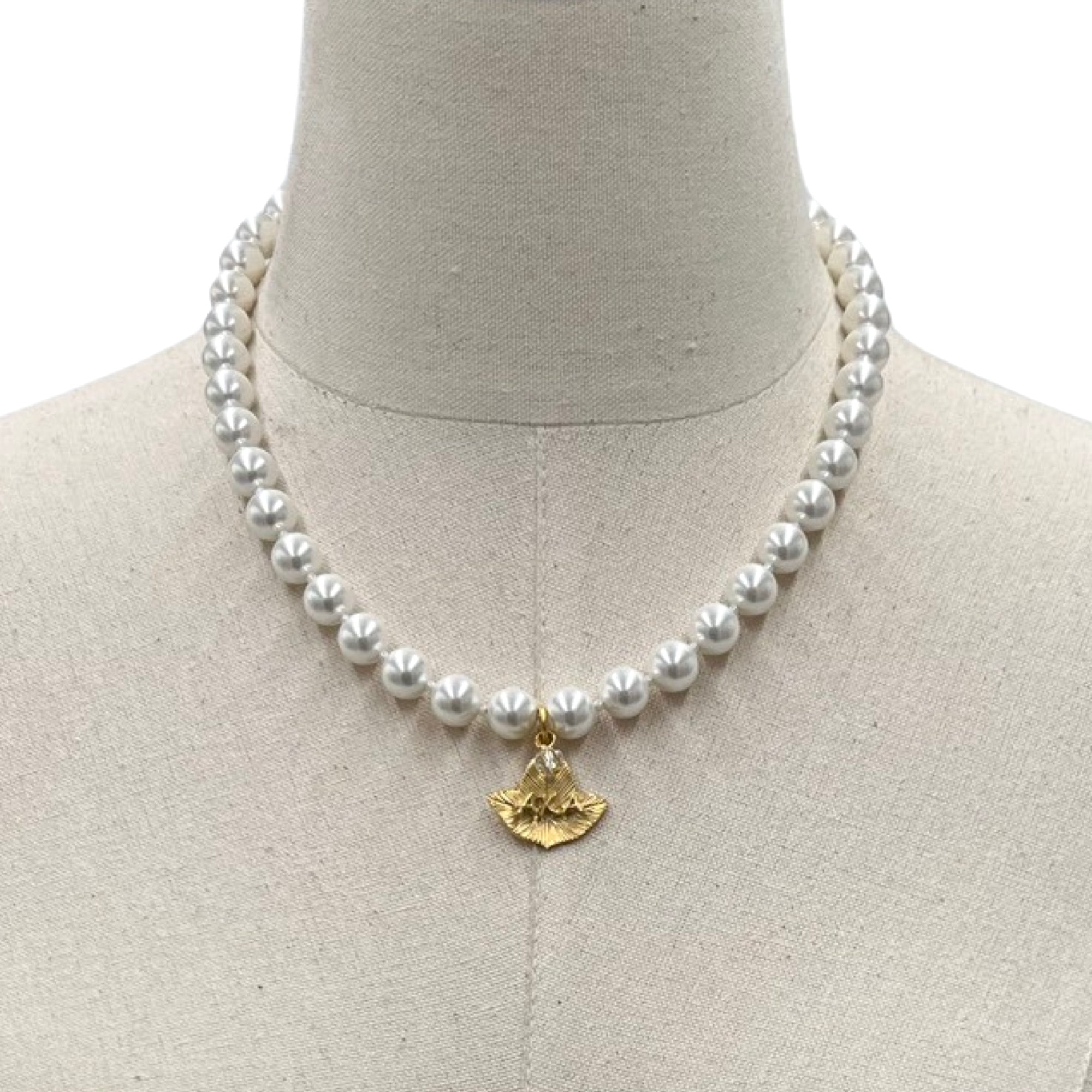 AKA Classic Pearl 10 Necklace
