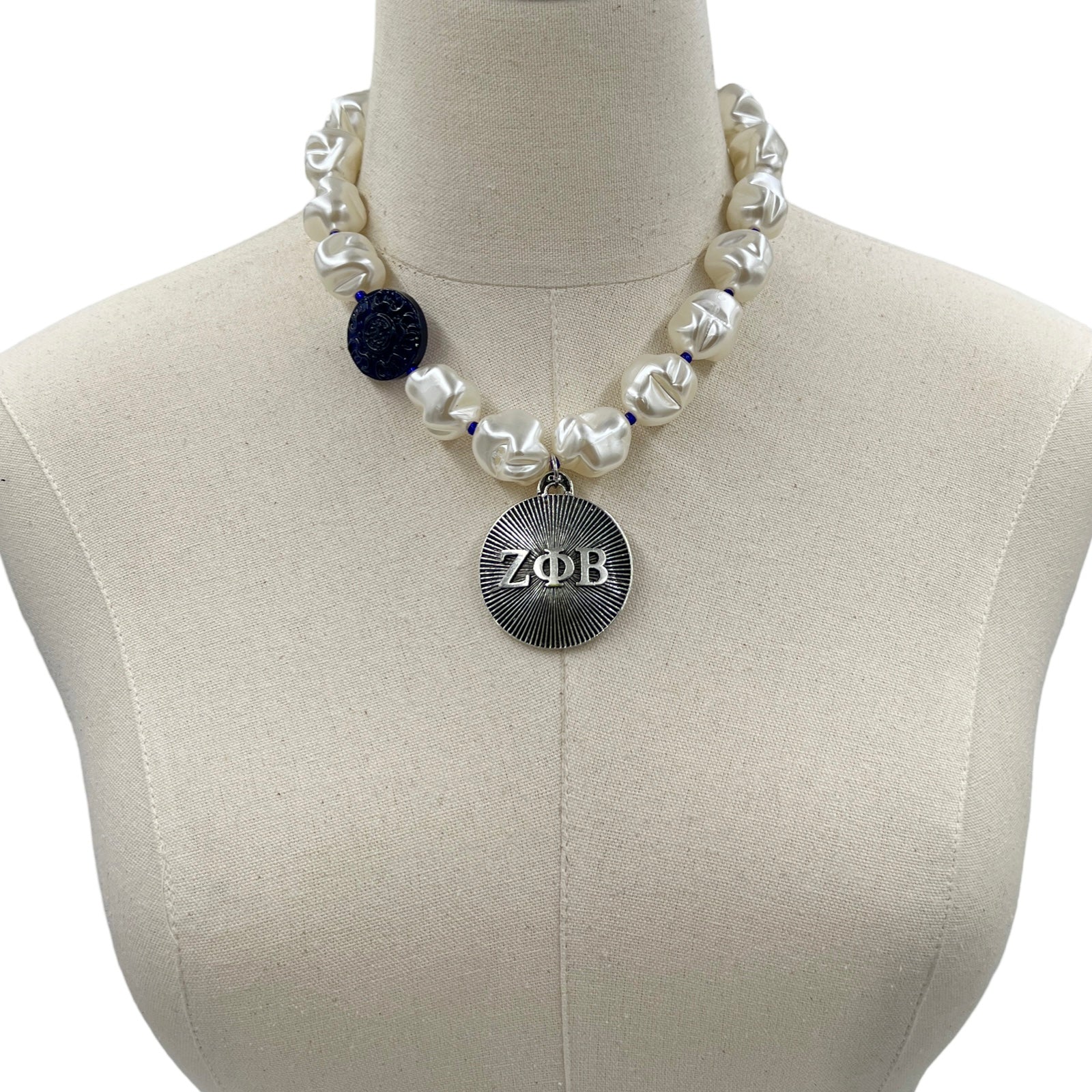 Zeta Soft Spring Necklace