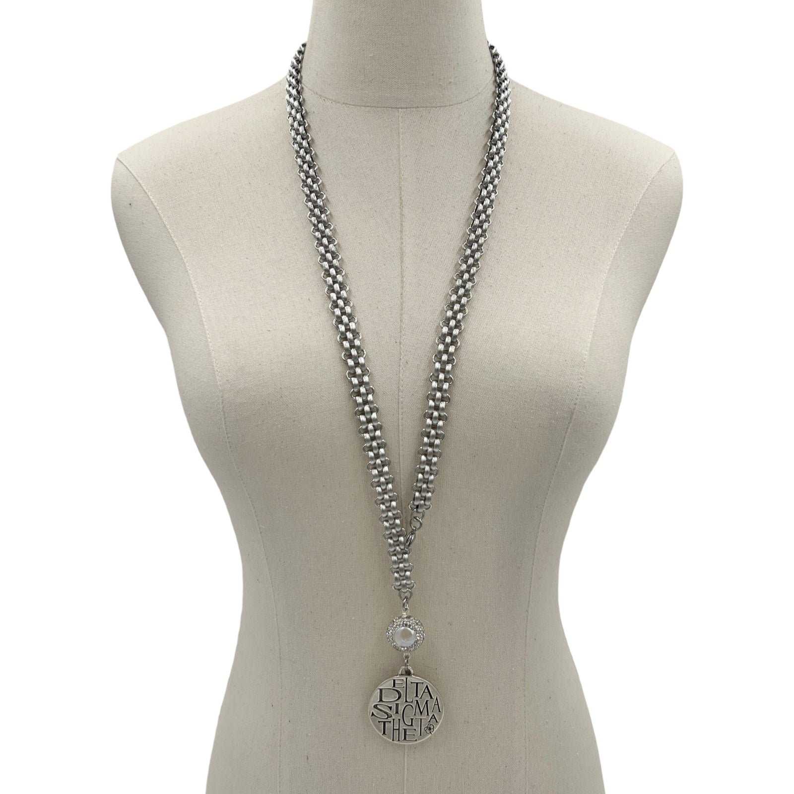 Delta Vitri Chain Necklace