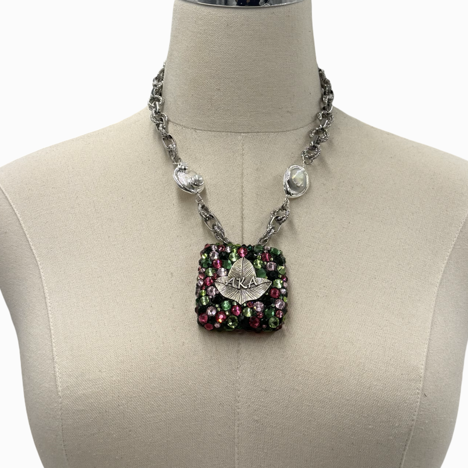 AKA Sofia Necklace Set