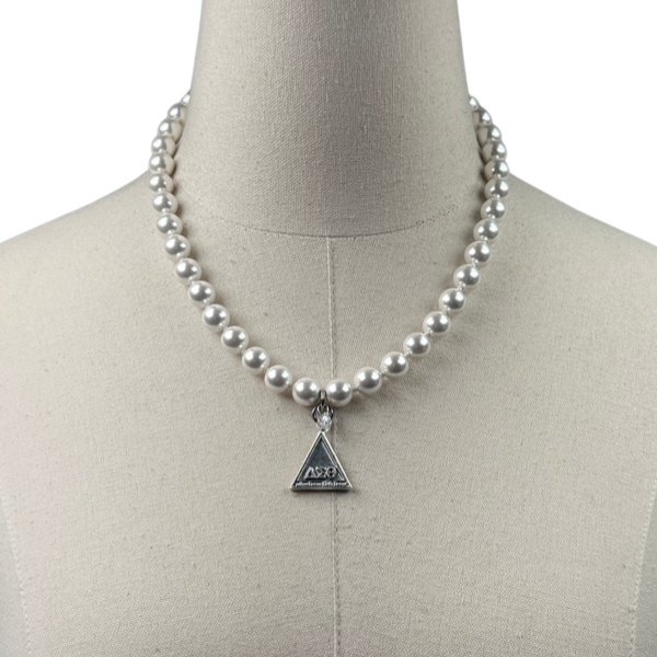 Delta Classic Pearl 10 Necklace DELTA Necklaces Cerese D Jewelry Silver Pyramid 